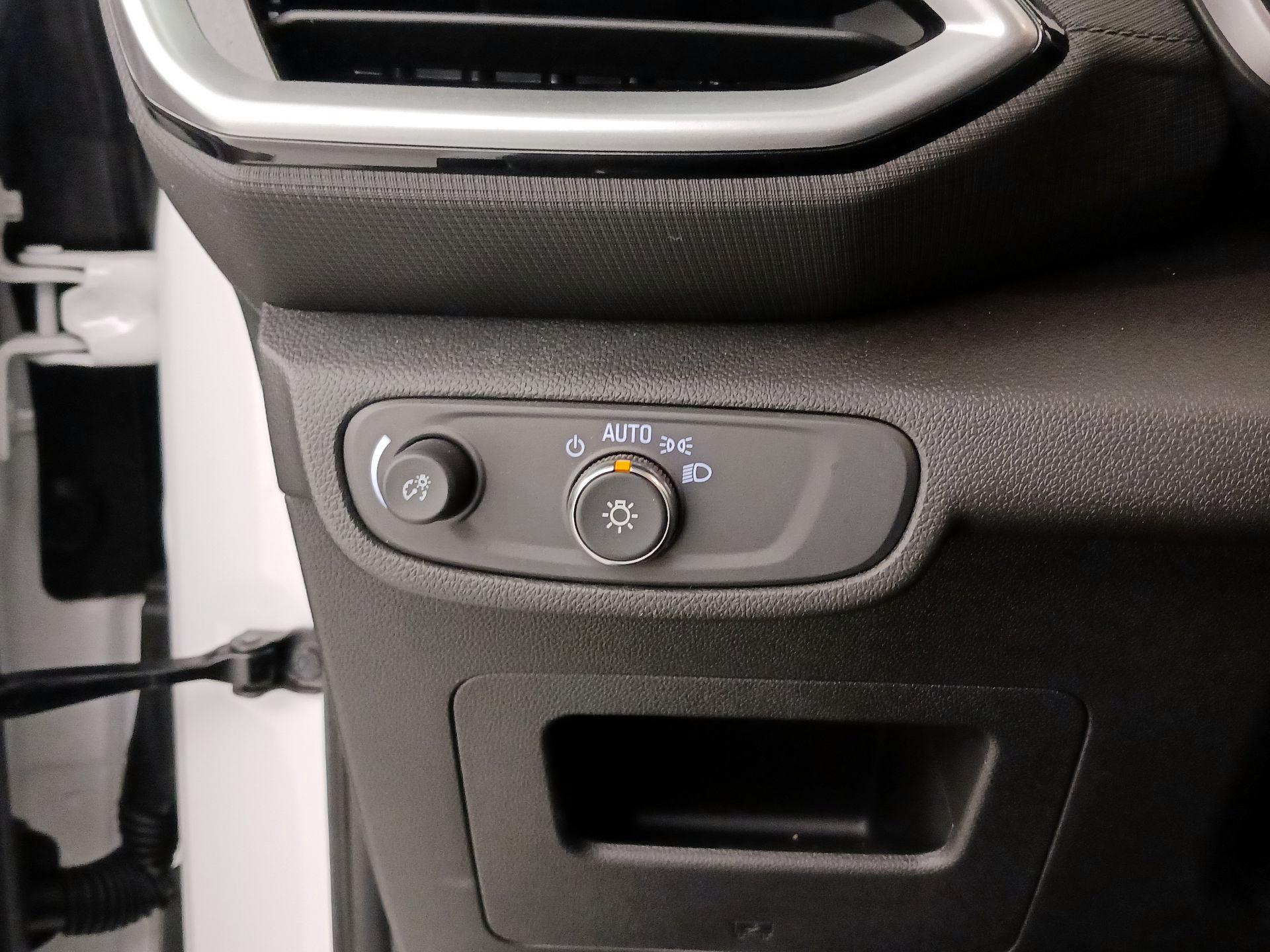 Thumbnail: 2022 Chevrolet TrailBlazer - 13