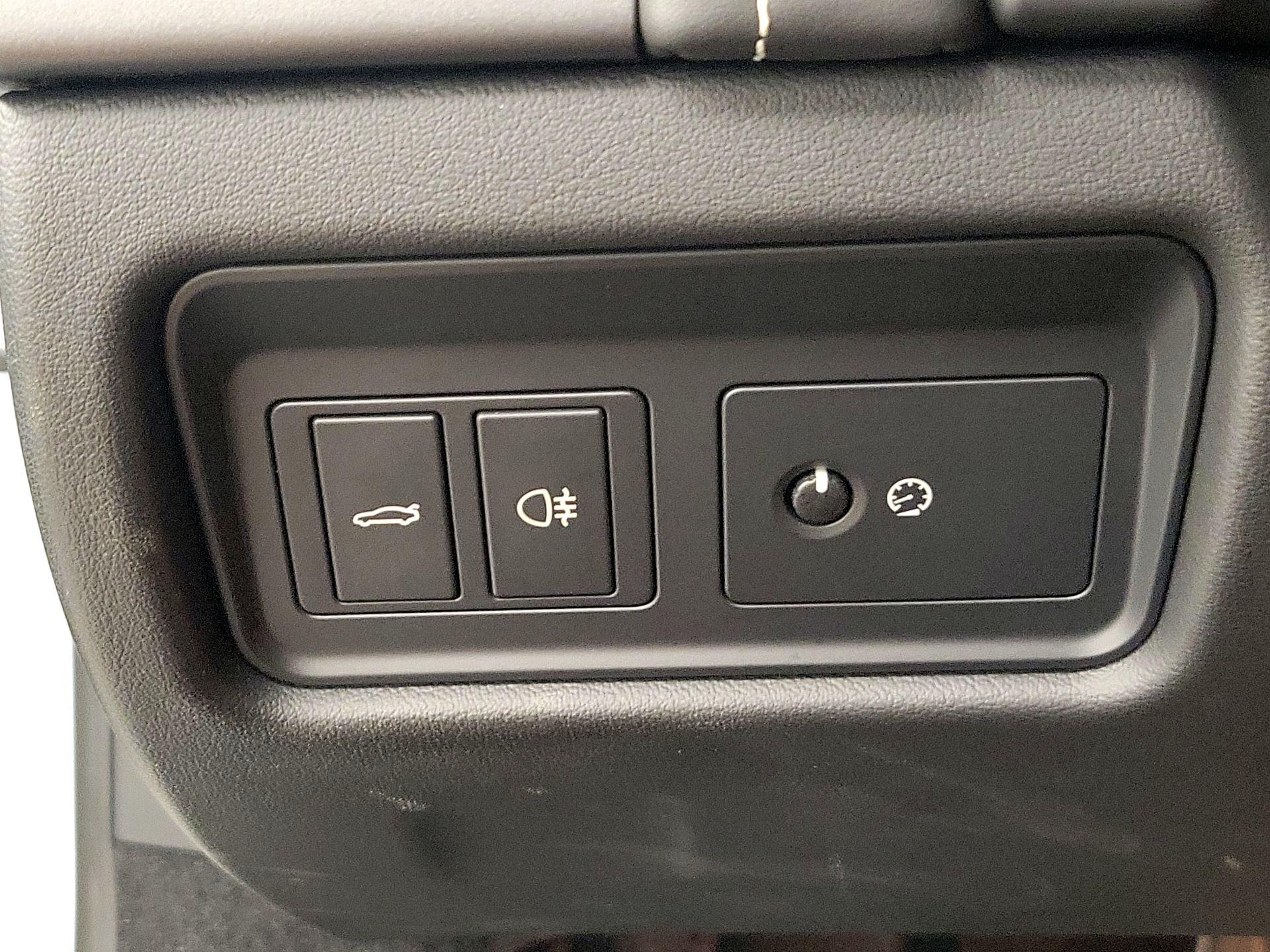 Thumbnail: 2017 Jaguar F-Type - 13