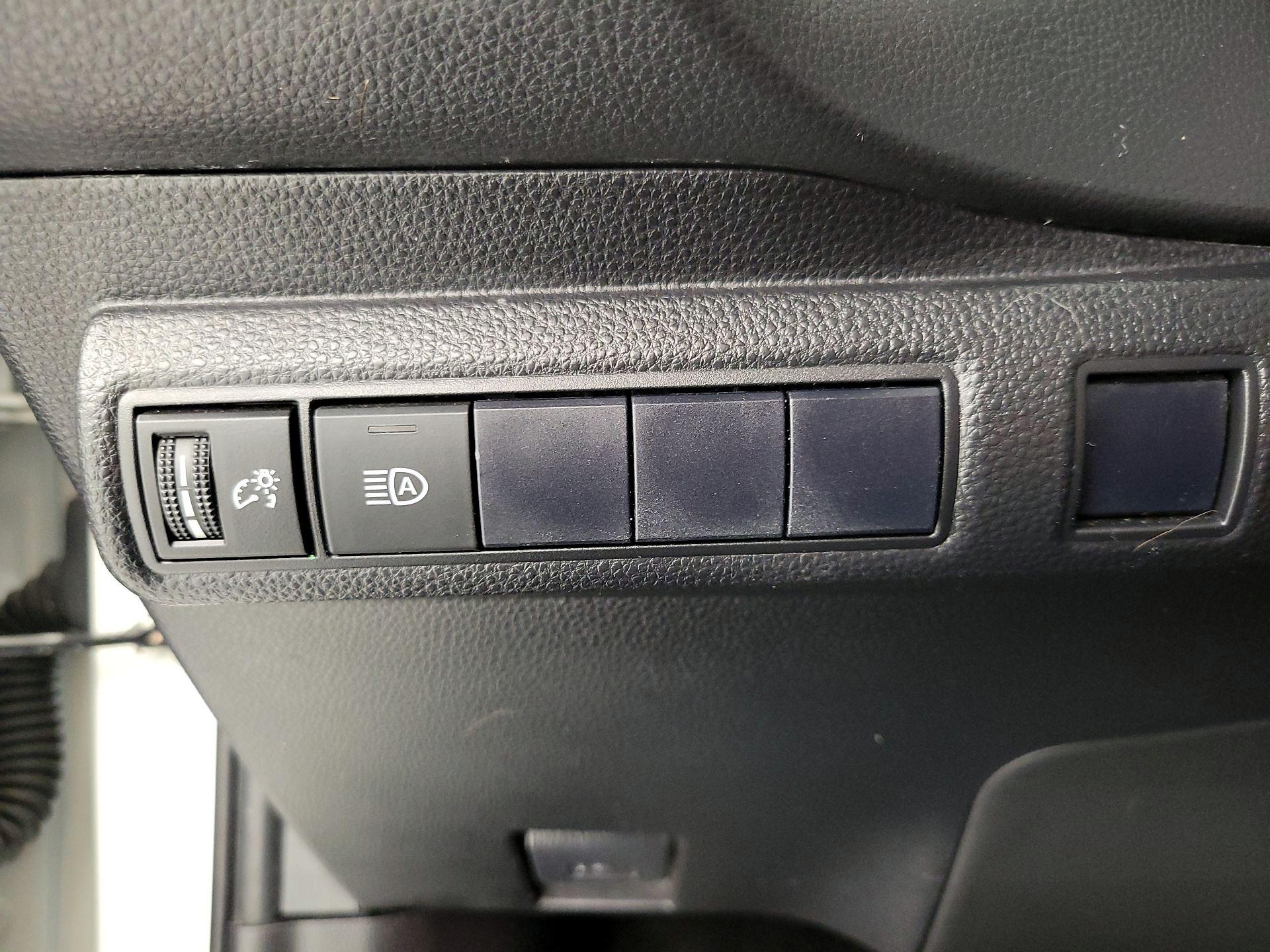 Thumbnail: 2021 Toyota Corolla - 13