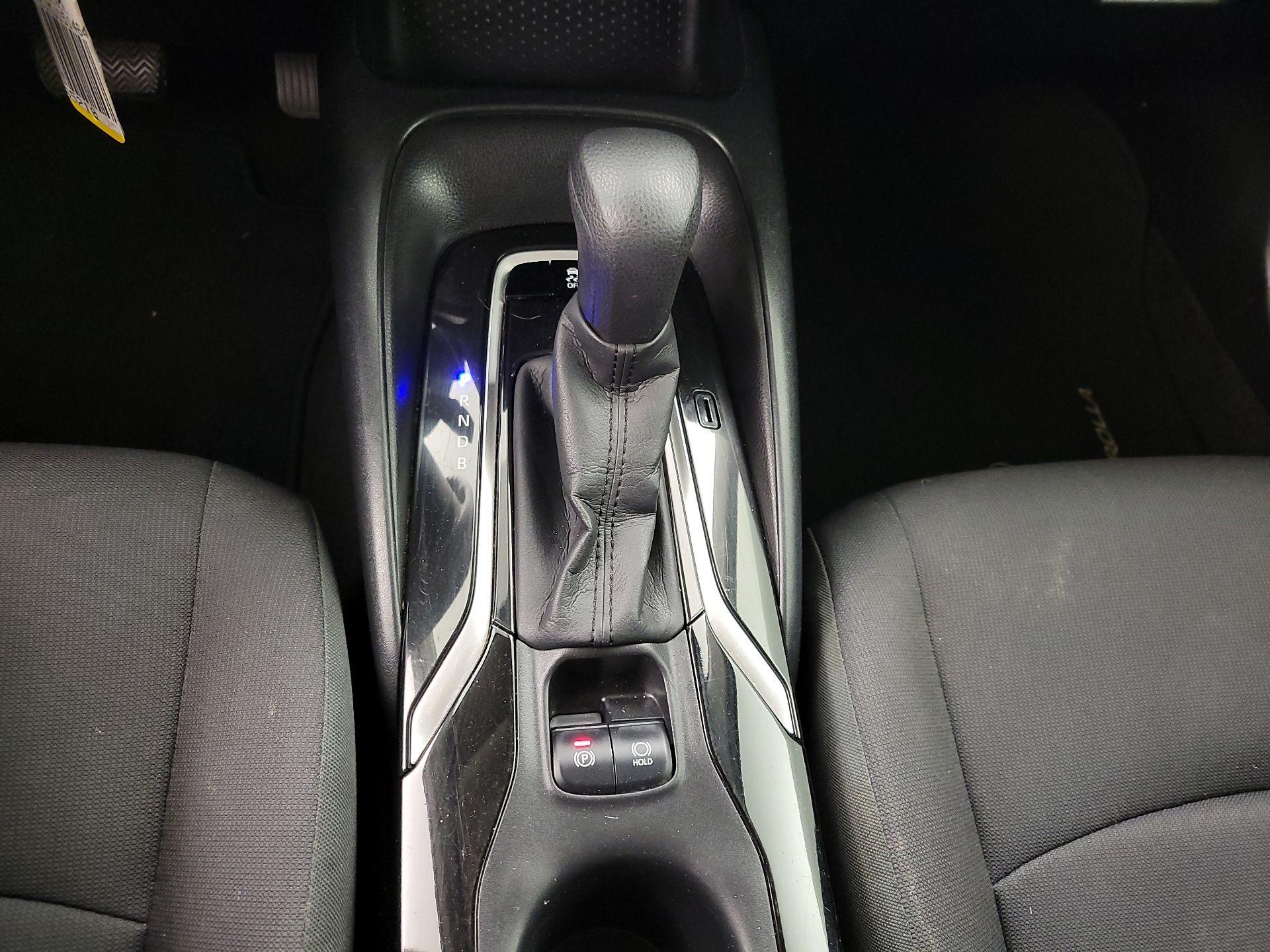 Thumbnail: 2021 Toyota Corolla - 17