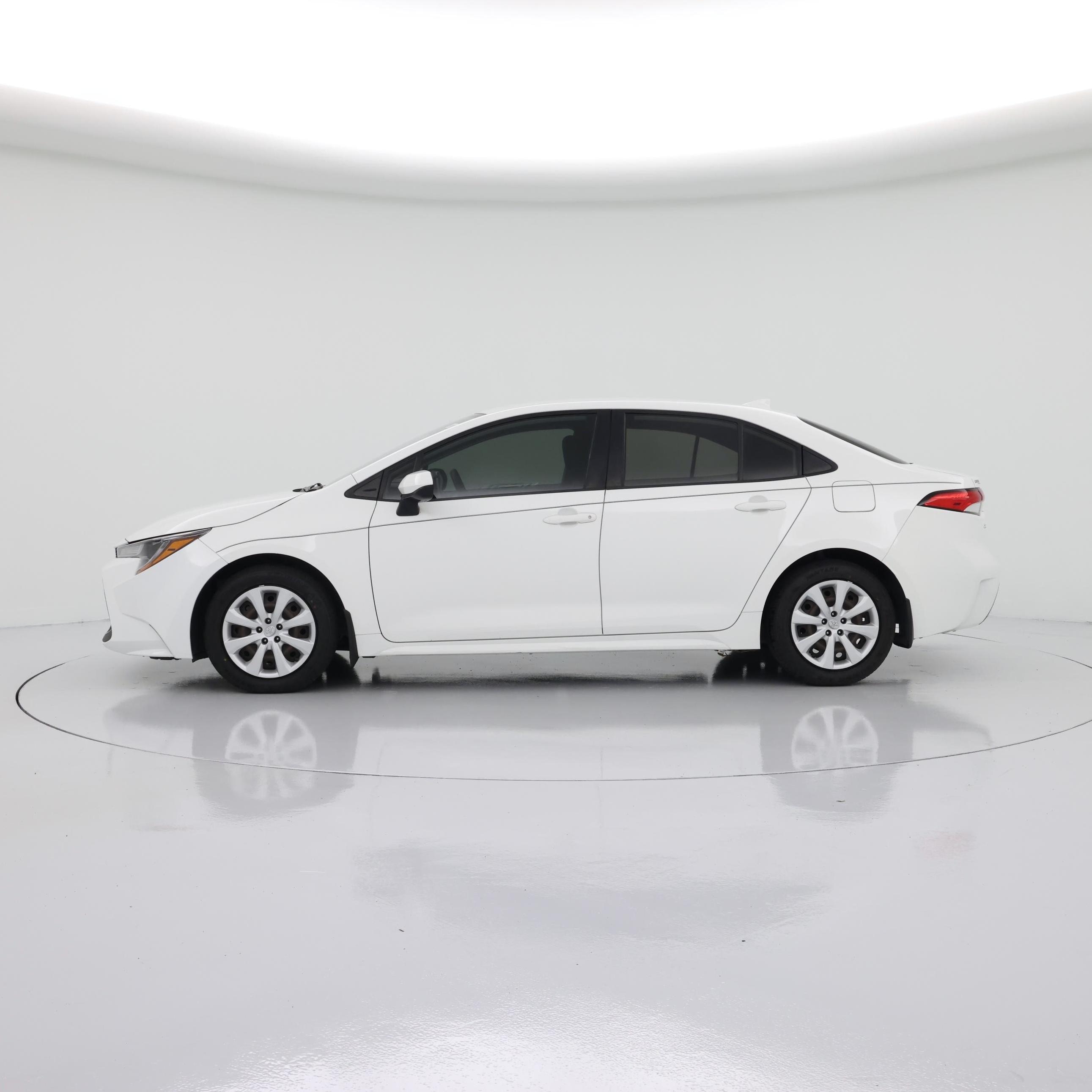 Thumbnail: 2021 Toyota Corolla - 3