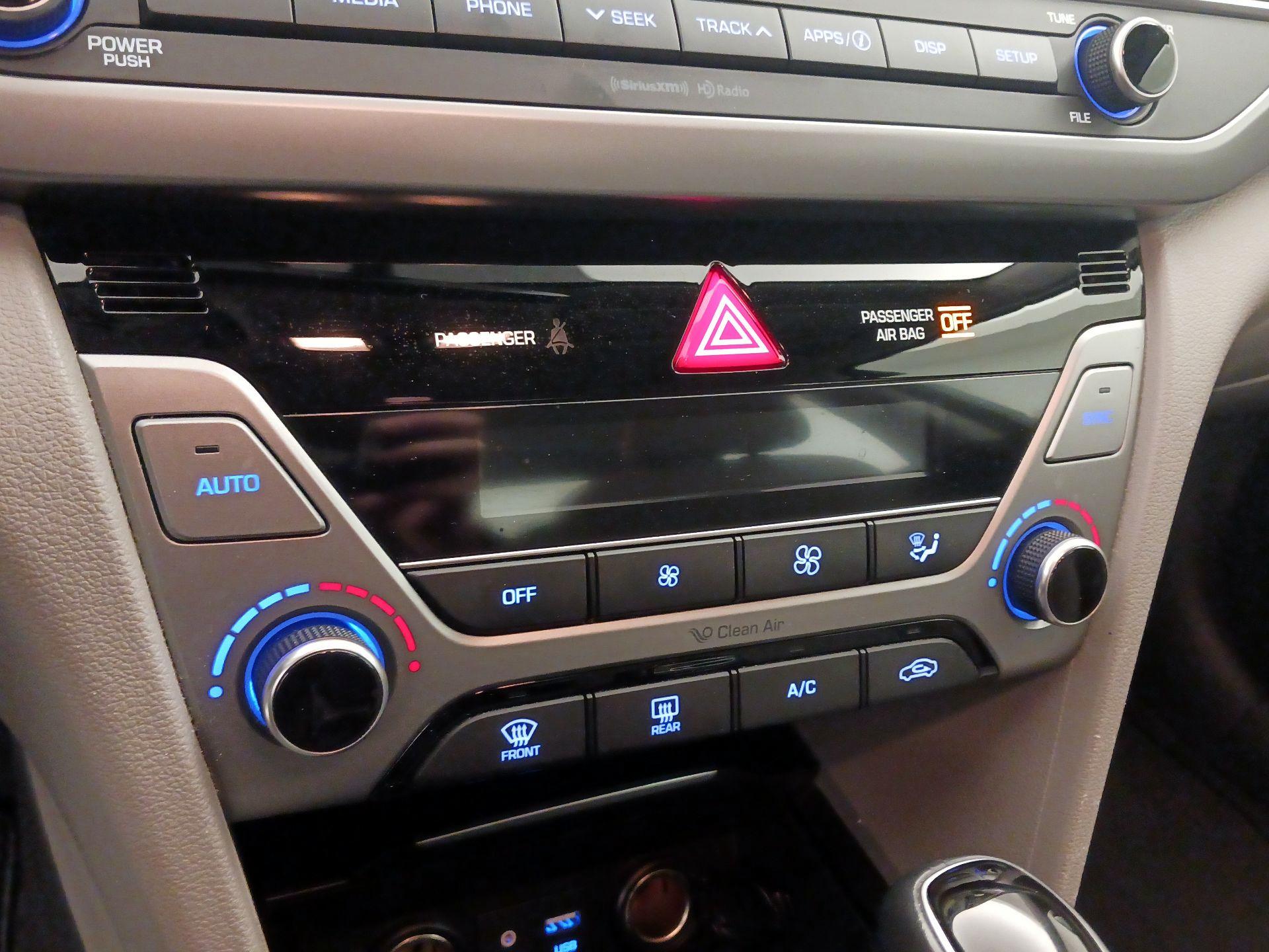 Thumbnail: 2018 Hyundai Elantra - 16