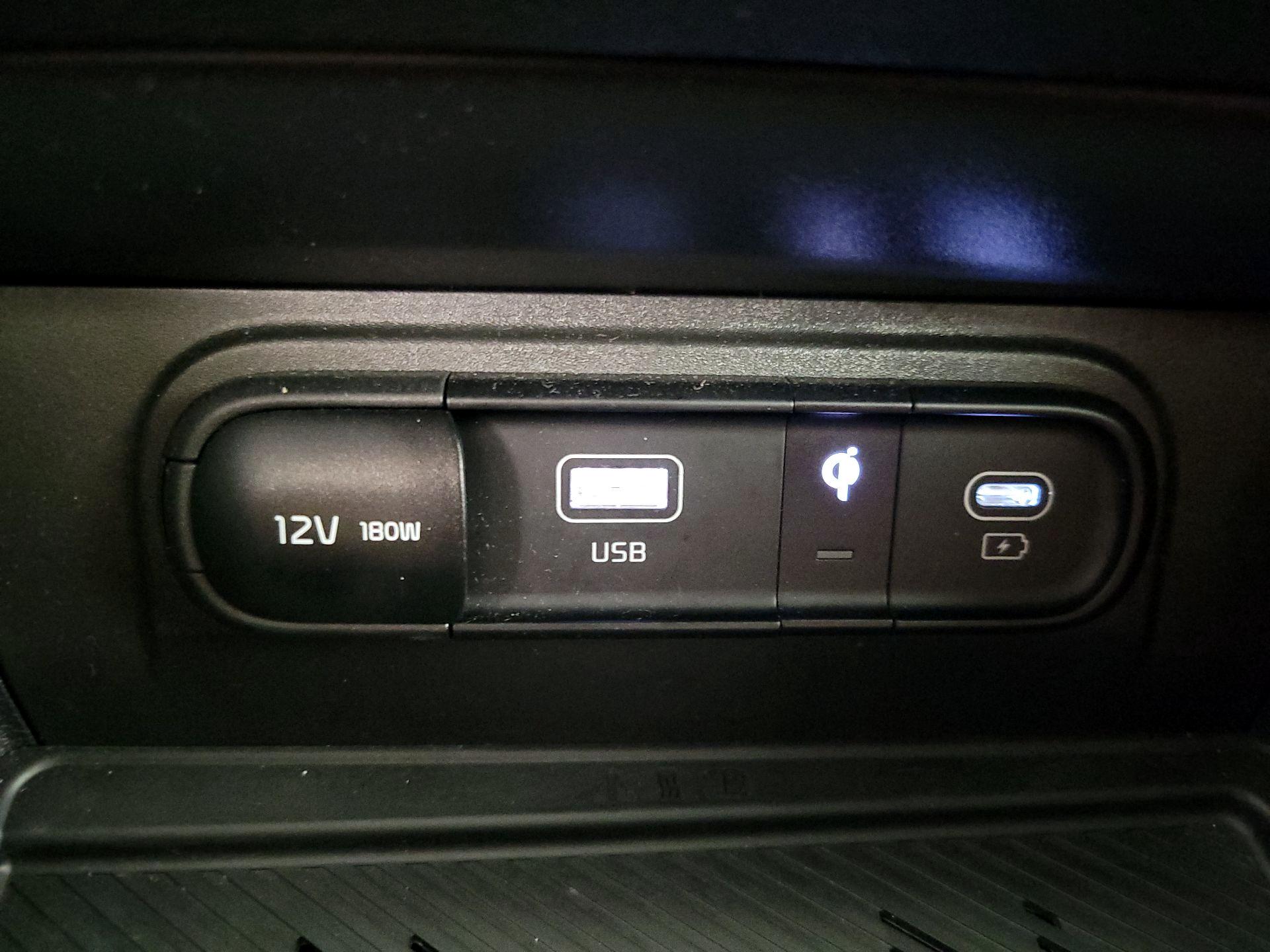 Thumbnail: 2023 Kia Sportage - 19