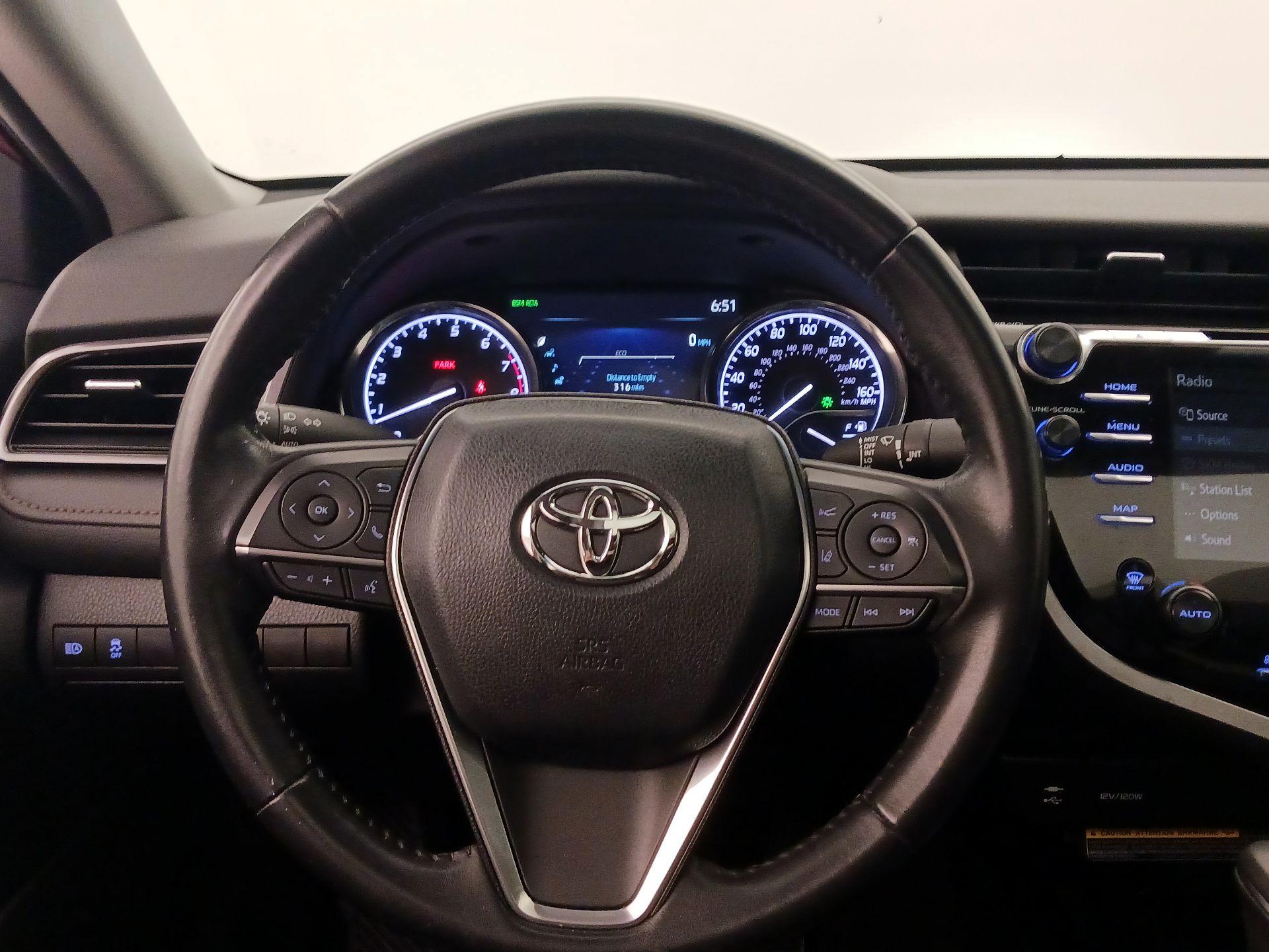 Thumbnail: 2019 Toyota Camry - 10