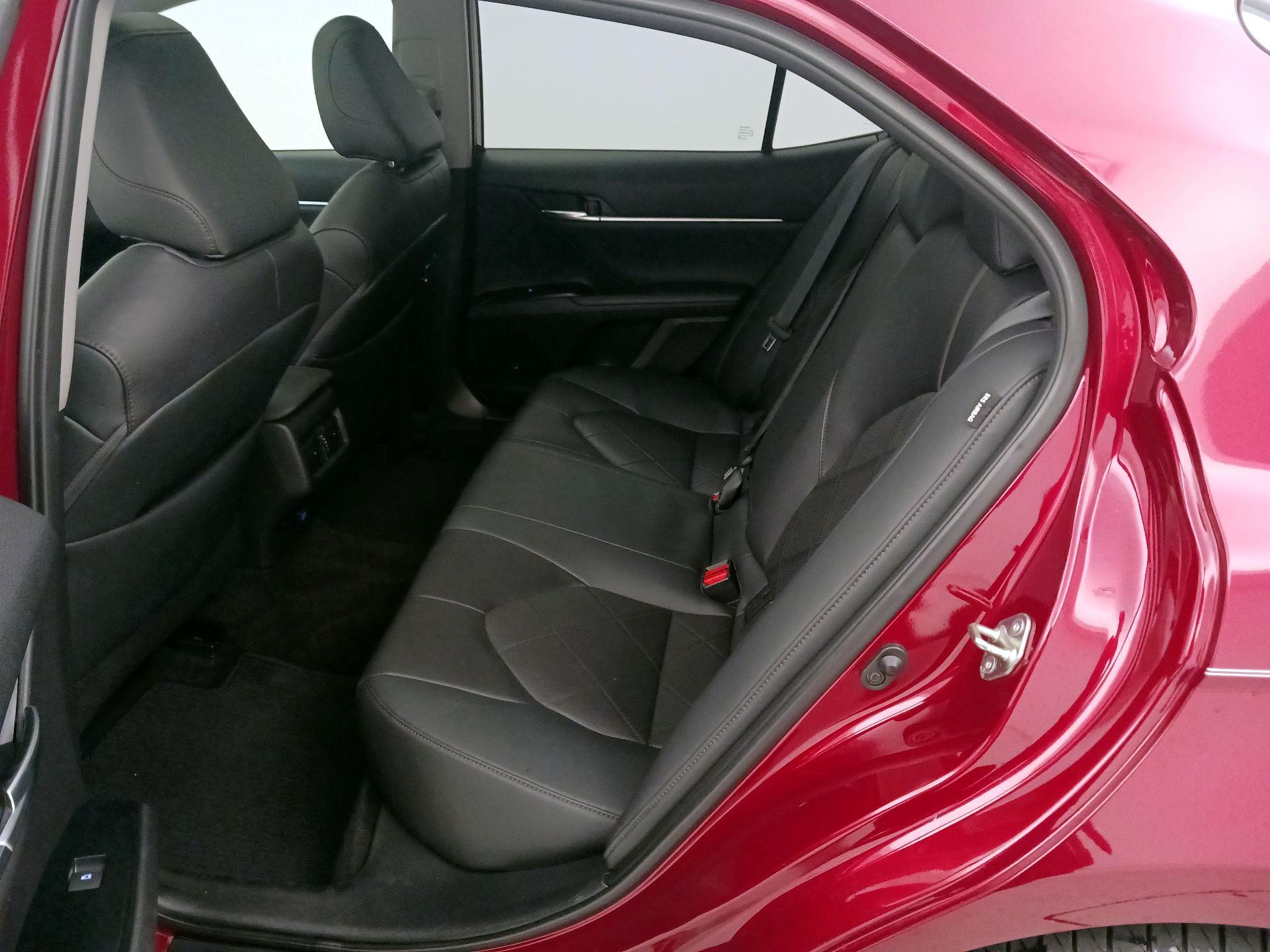 Thumbnail: 2019 Toyota Camry - 20