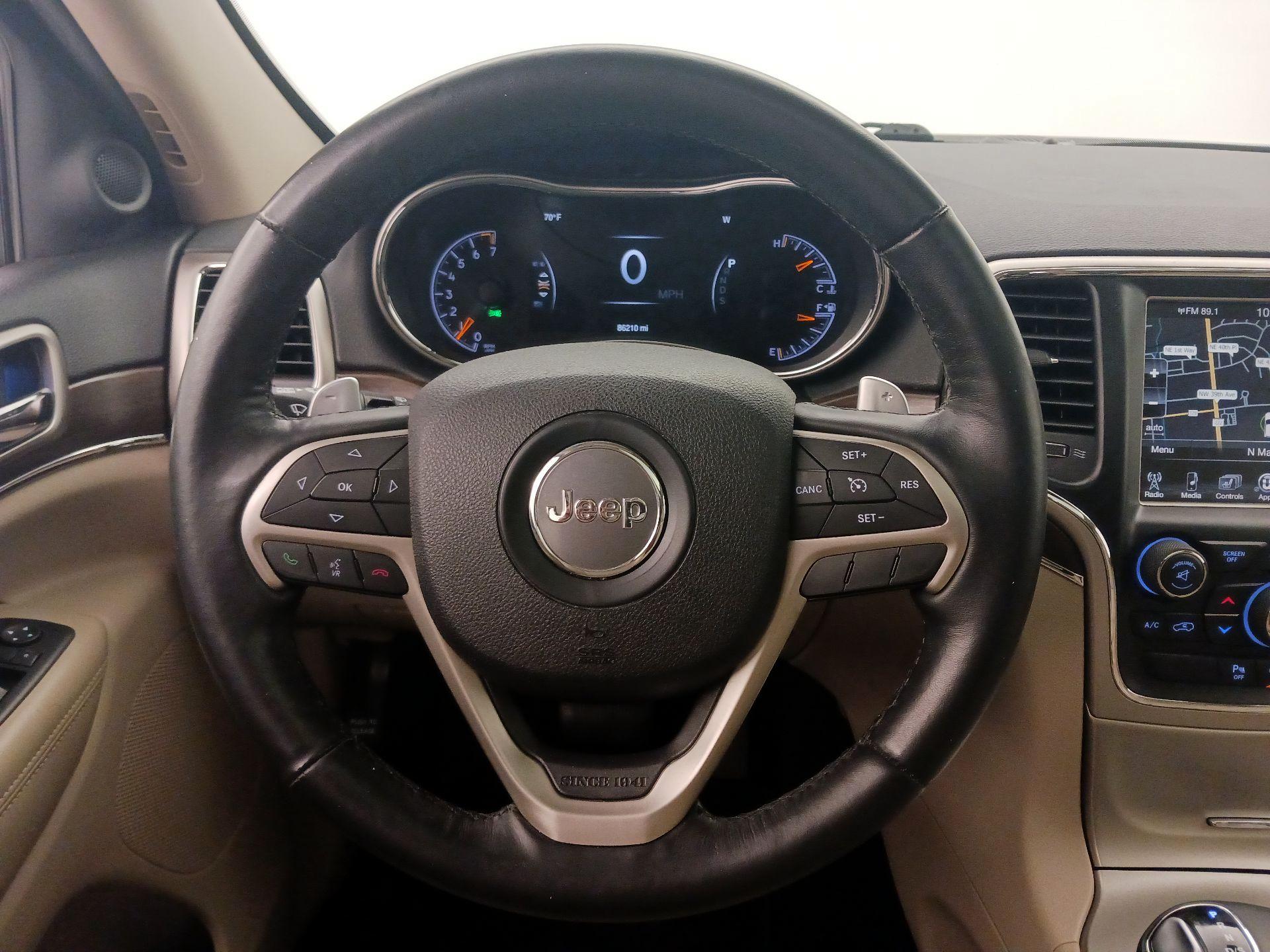 Thumbnail: 2015 Jeep Grand Cherokee - 10