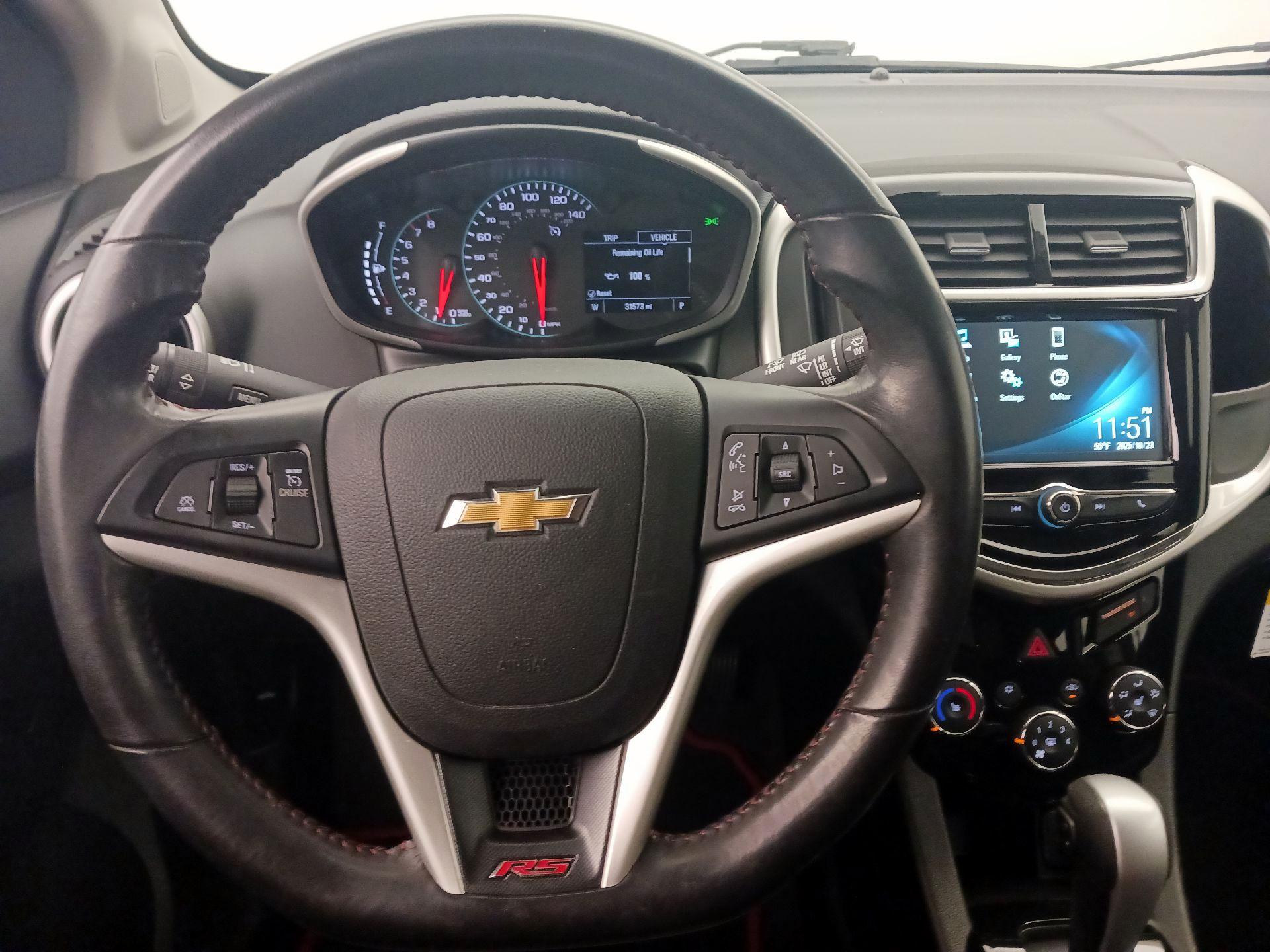 Thumbnail: 2017 Chevrolet Sonic - 10