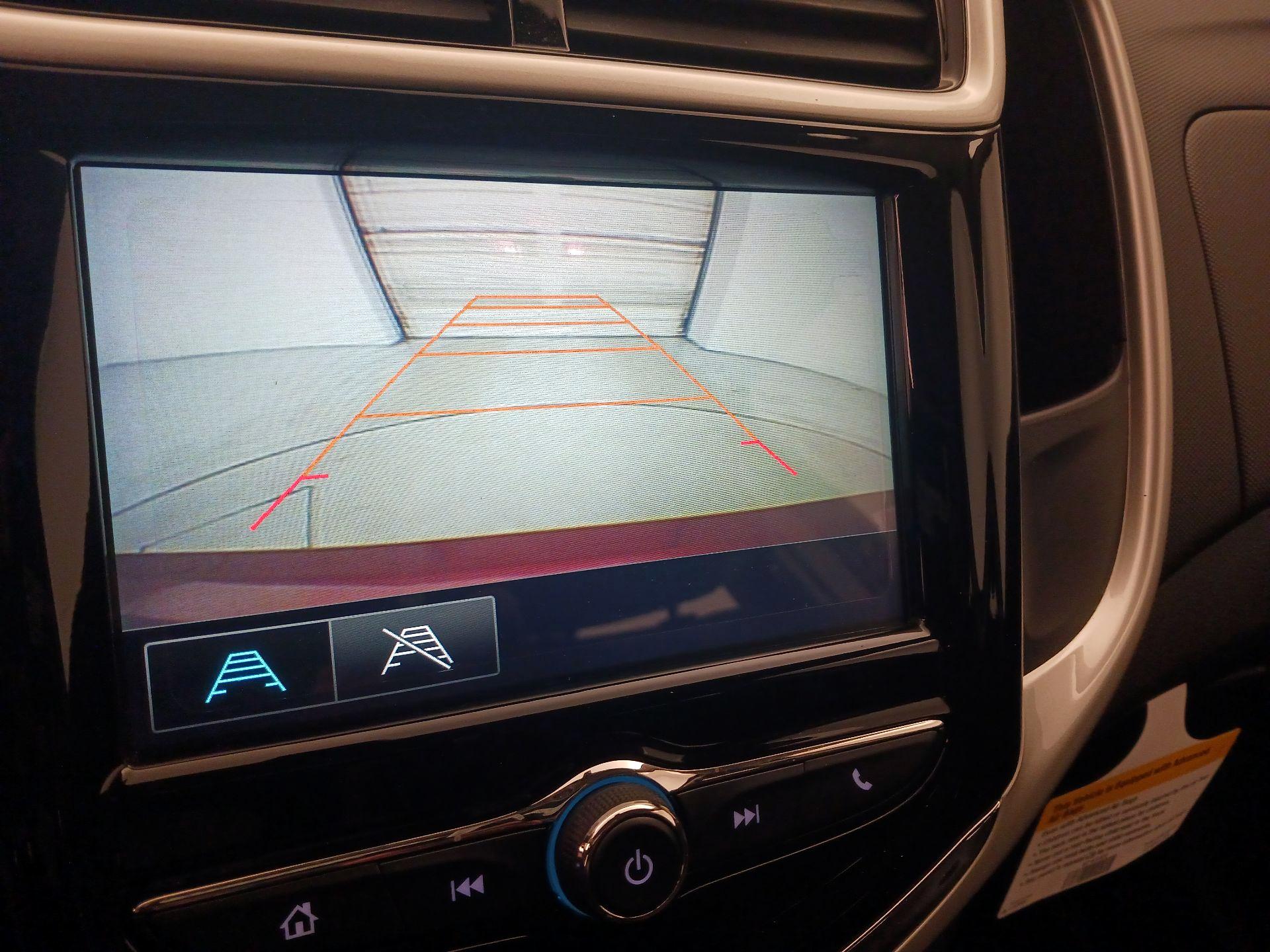 Thumbnail: 2017 Chevrolet Sonic - 14