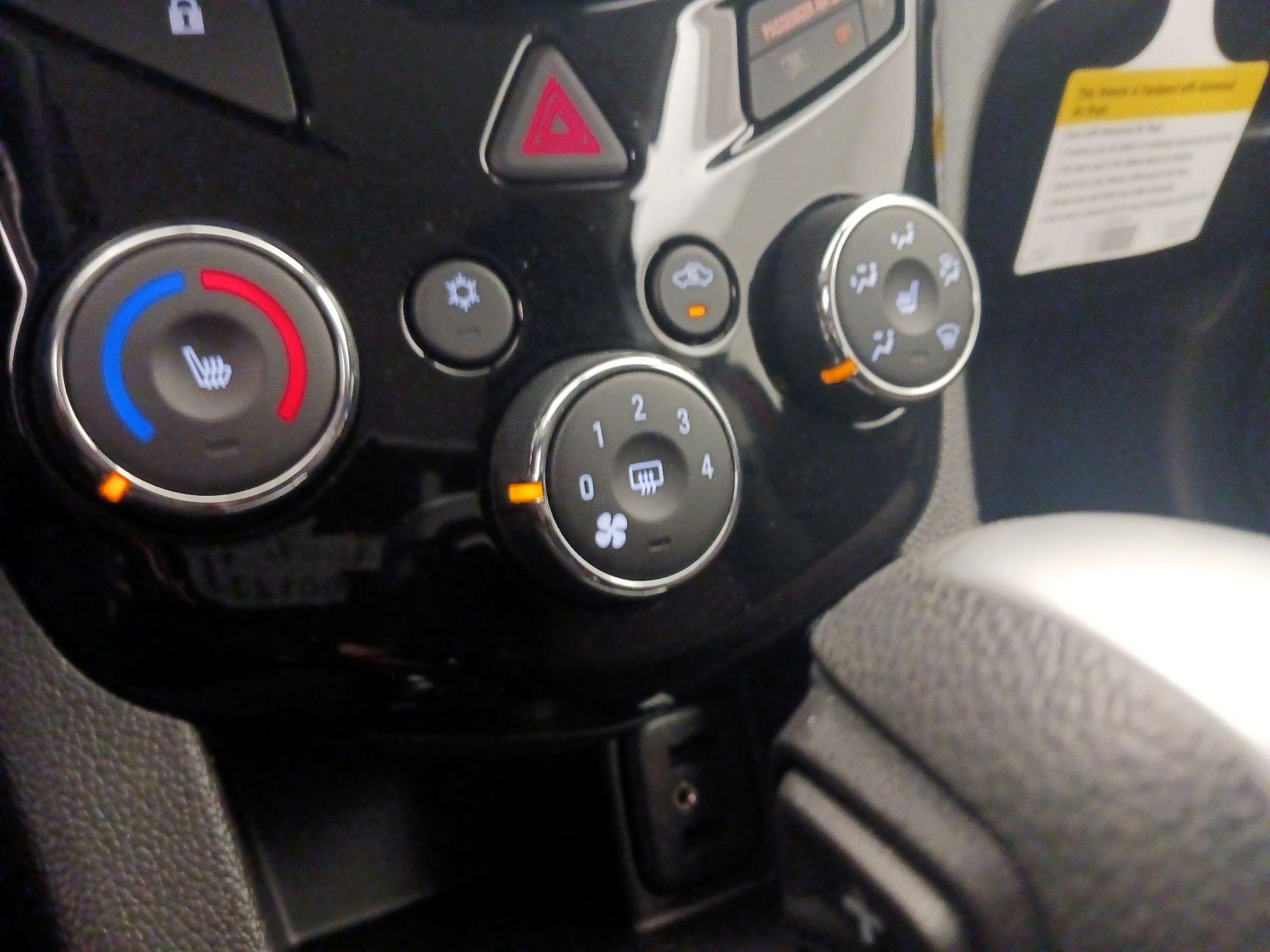 Thumbnail: 2017 Chevrolet Sonic - 16