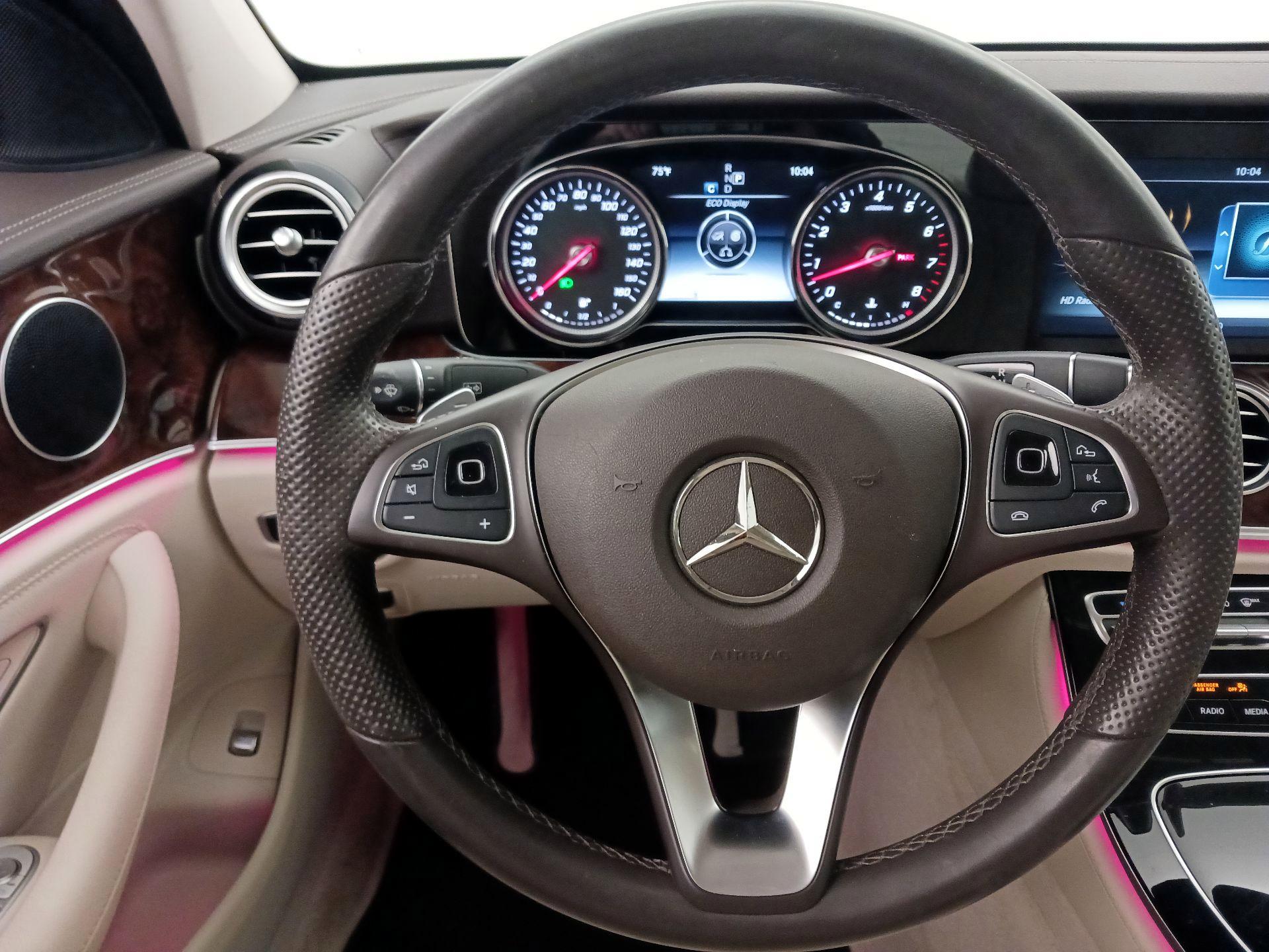 Thumbnail: 2017 Mercedes-Benz E-Class - 10