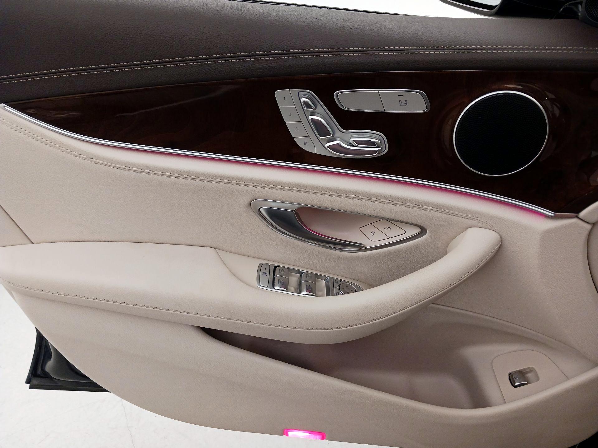 Thumbnail: 2017 Mercedes-Benz E-Class - 12