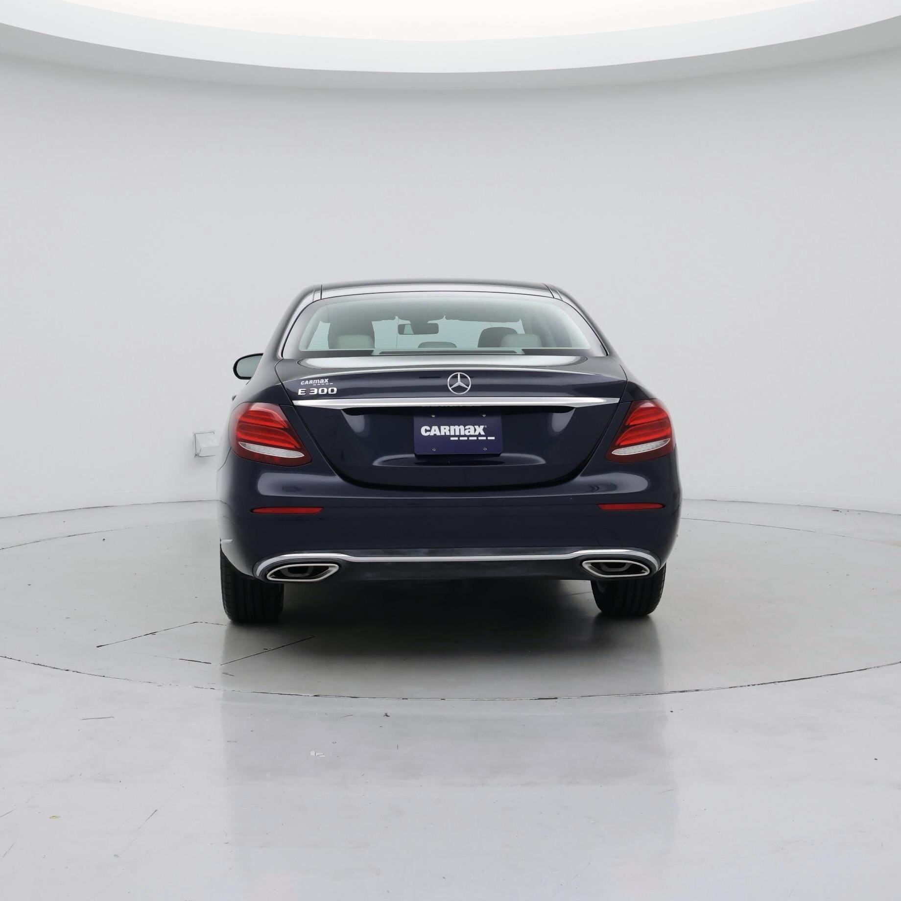 Thumbnail: 2017 Mercedes-Benz E-Class - 6