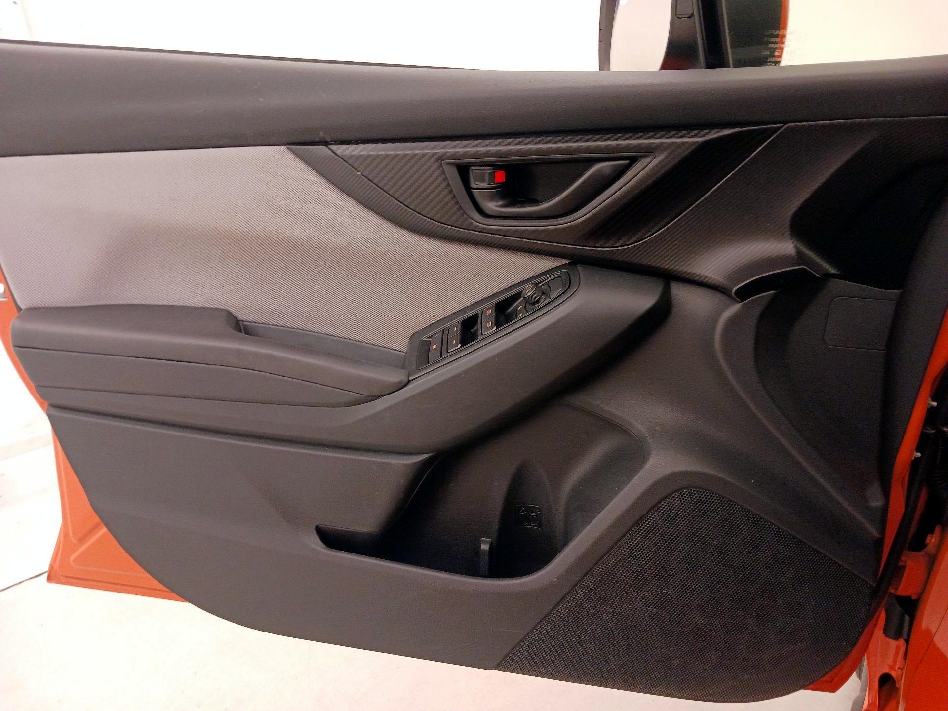 Thumbnail: 2018 Subaru Crosstrek - 12