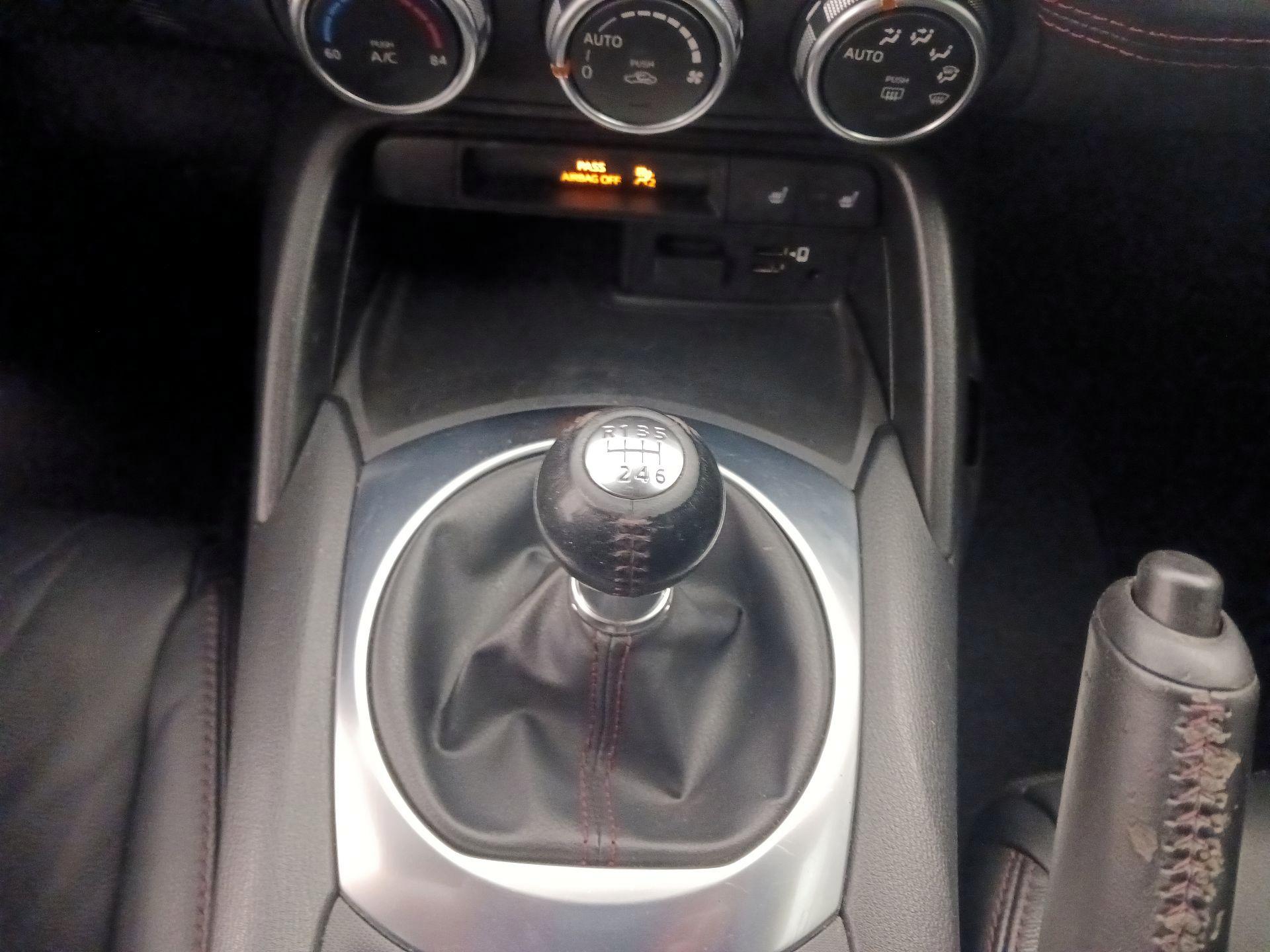 Thumbnail: 2016 Mazda MX-5 Miata - 16