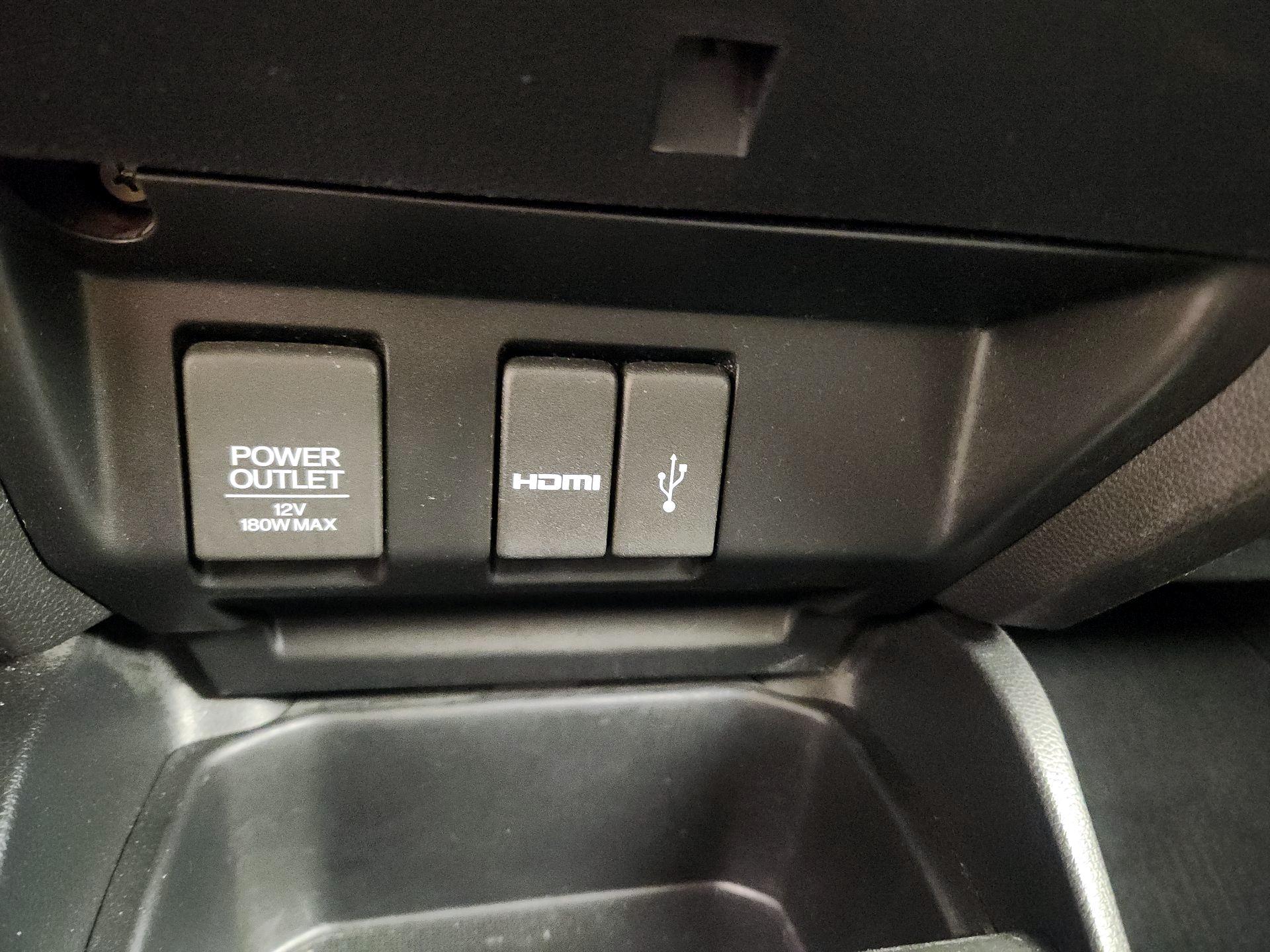 Thumbnail: 2015 Honda Fit - 18