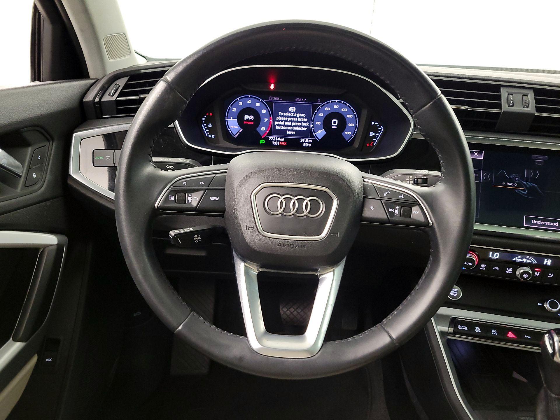 Thumbnail: 2019 Audi Q3 - 10