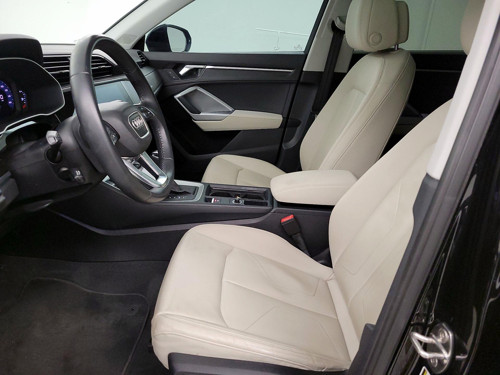 Thumbnail: 2019 Audi Q3 - 11