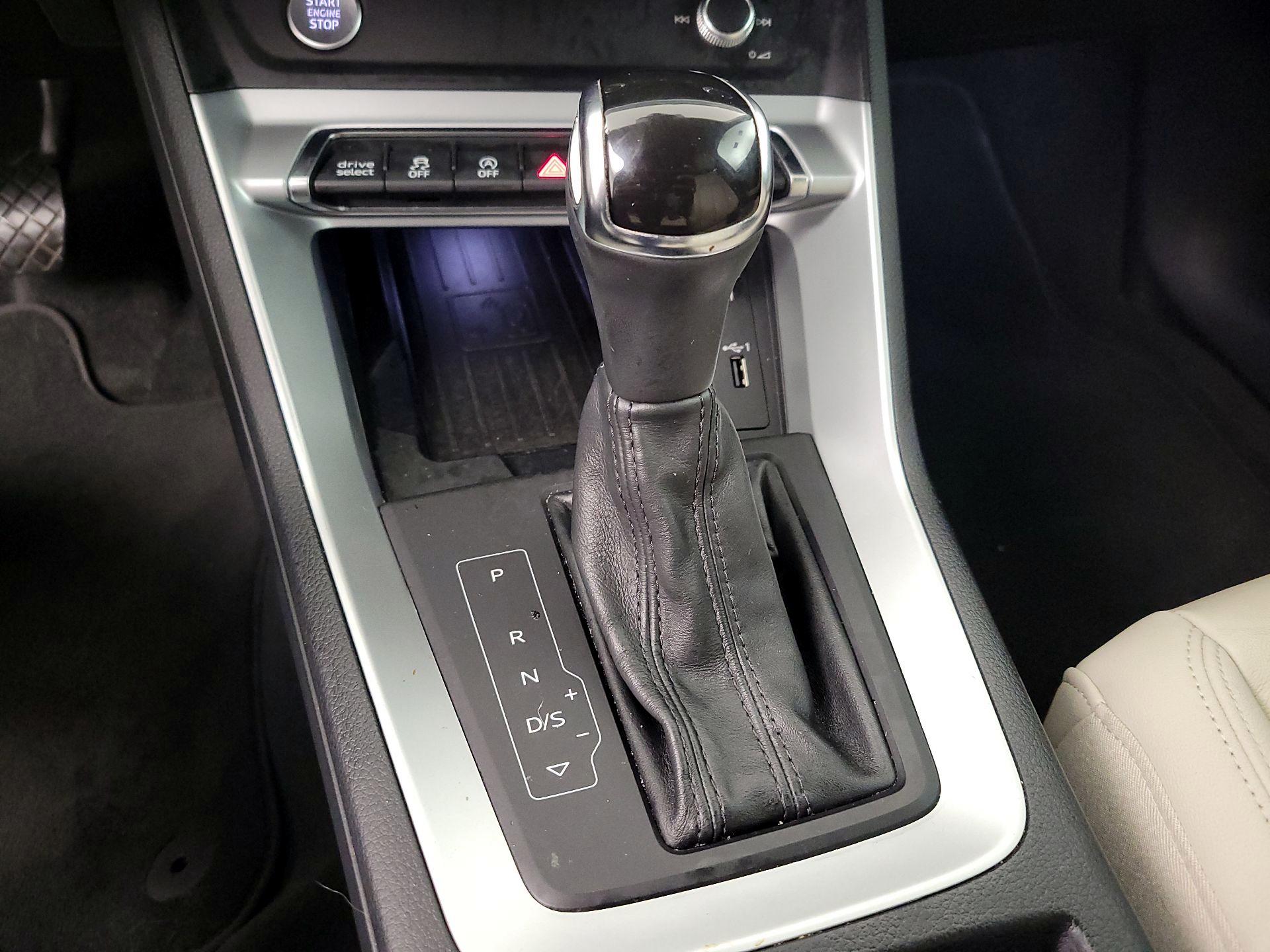 Thumbnail: 2019 Audi Q3 - 17