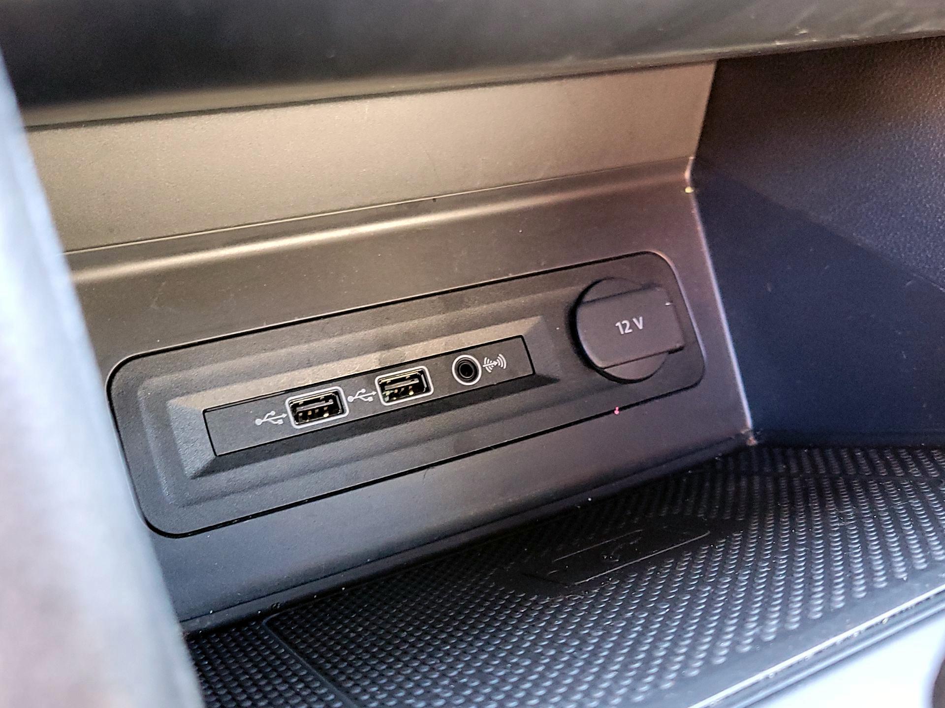 Thumbnail: 2020 Volkswagen Atlas - 16