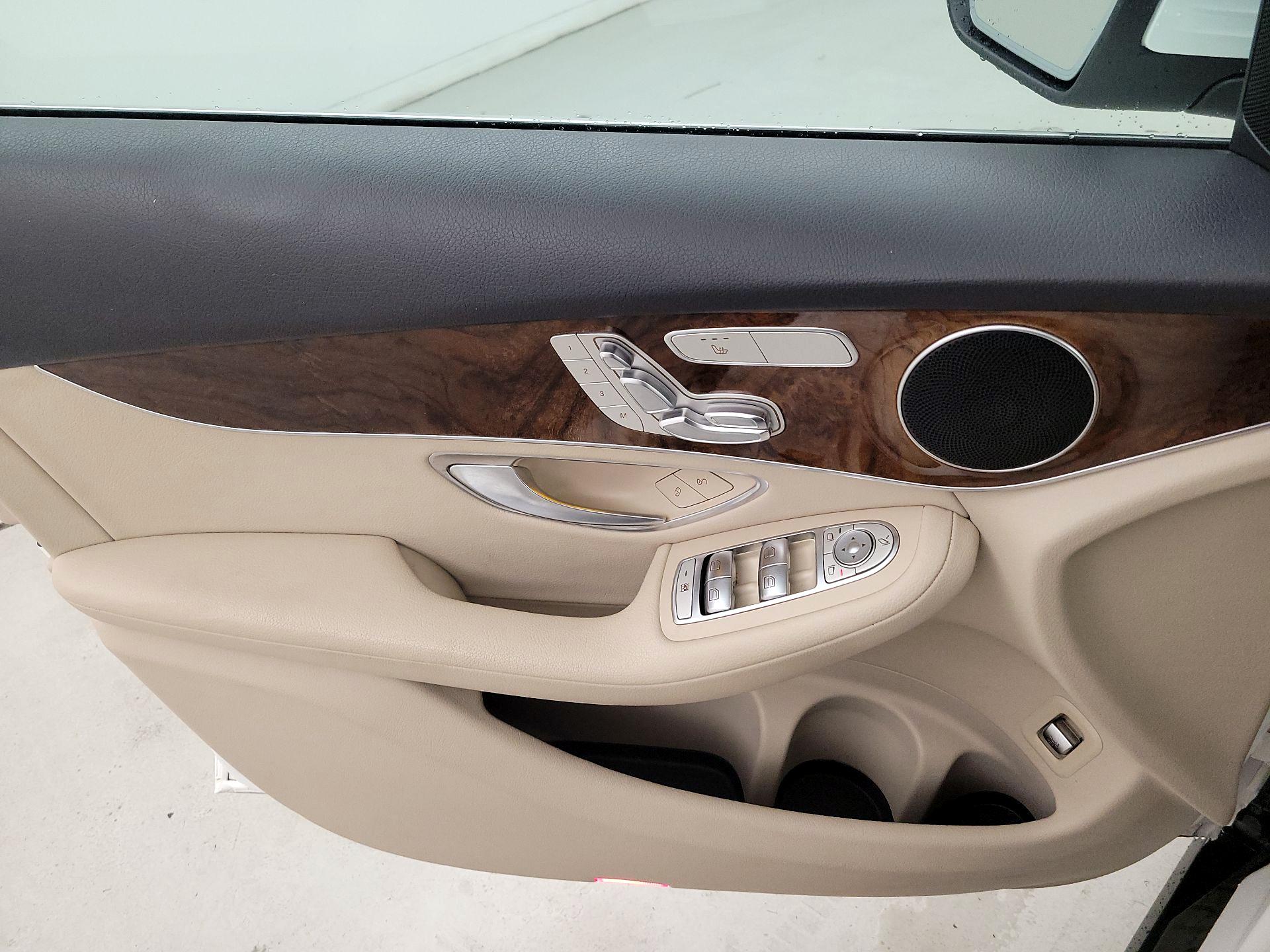 Thumbnail: 2018 Mercedes-Benz GLC - 12