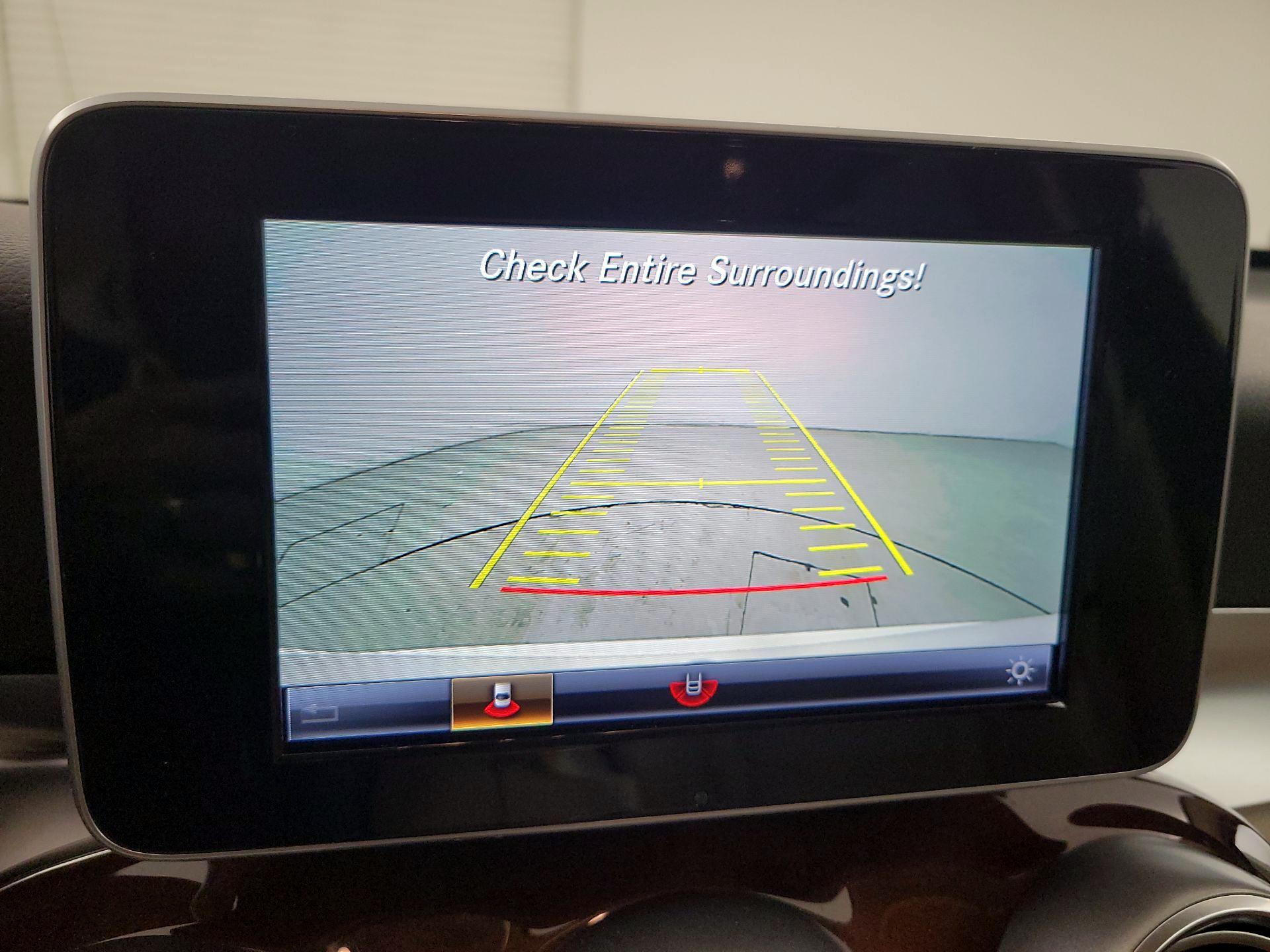 Thumbnail: 2018 Mercedes-Benz GLC - 14