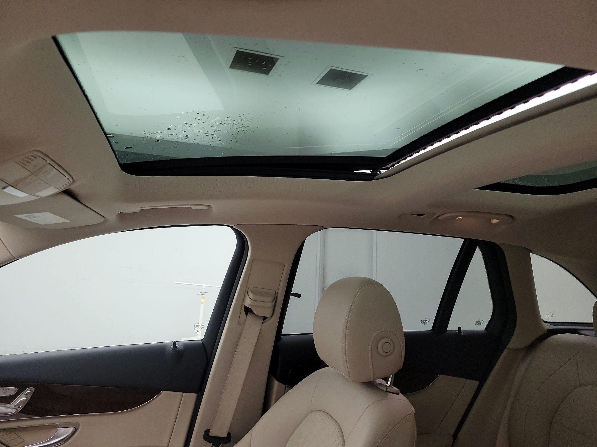 Thumbnail: 2018 Mercedes-Benz GLC - 19