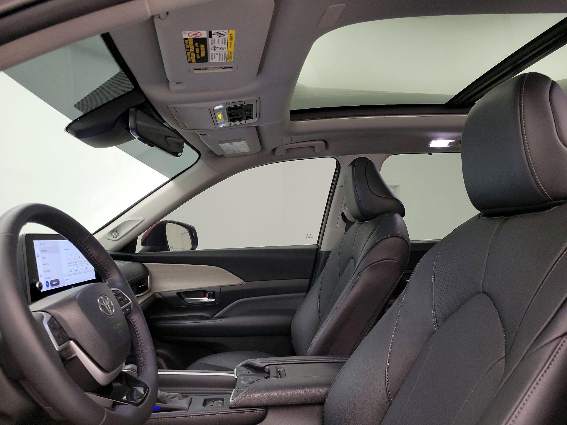 Thumbnail: 2024 Toyota Grand Highlander - 19