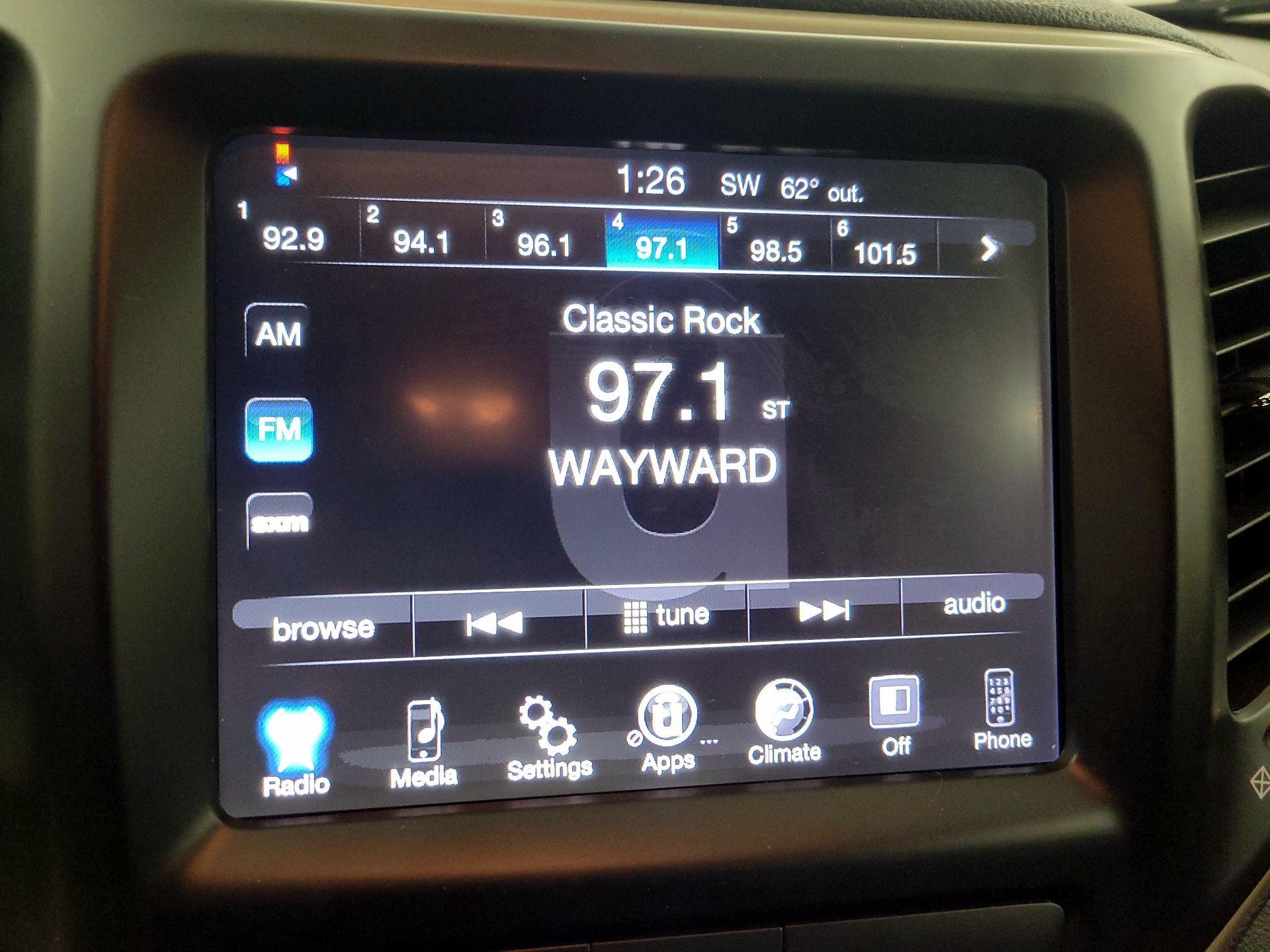 Thumbnail: 2017 Jeep Cherokee - 15