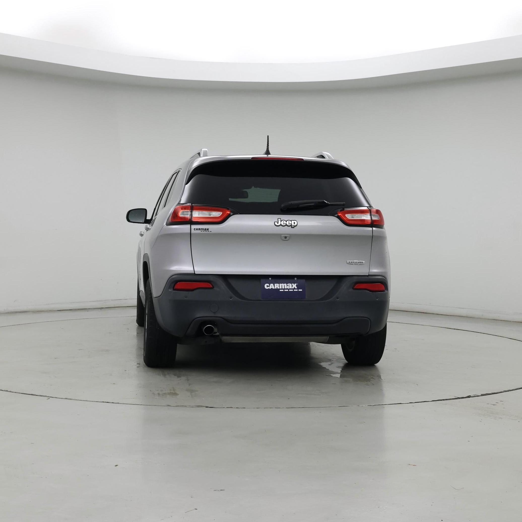 Thumbnail: 2017 Jeep Cherokee - 6