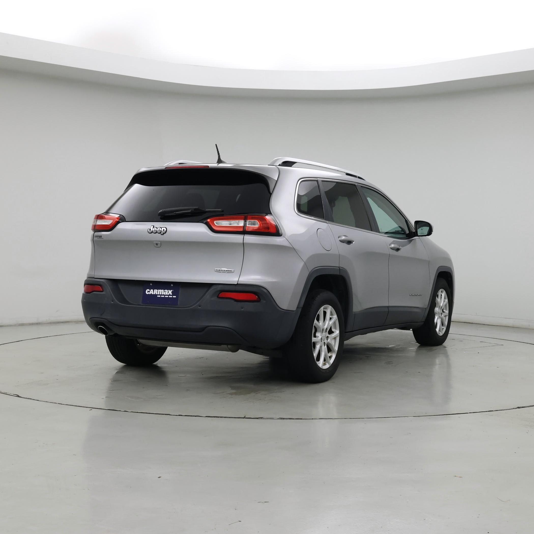 Thumbnail: 2017 Jeep Cherokee - 8