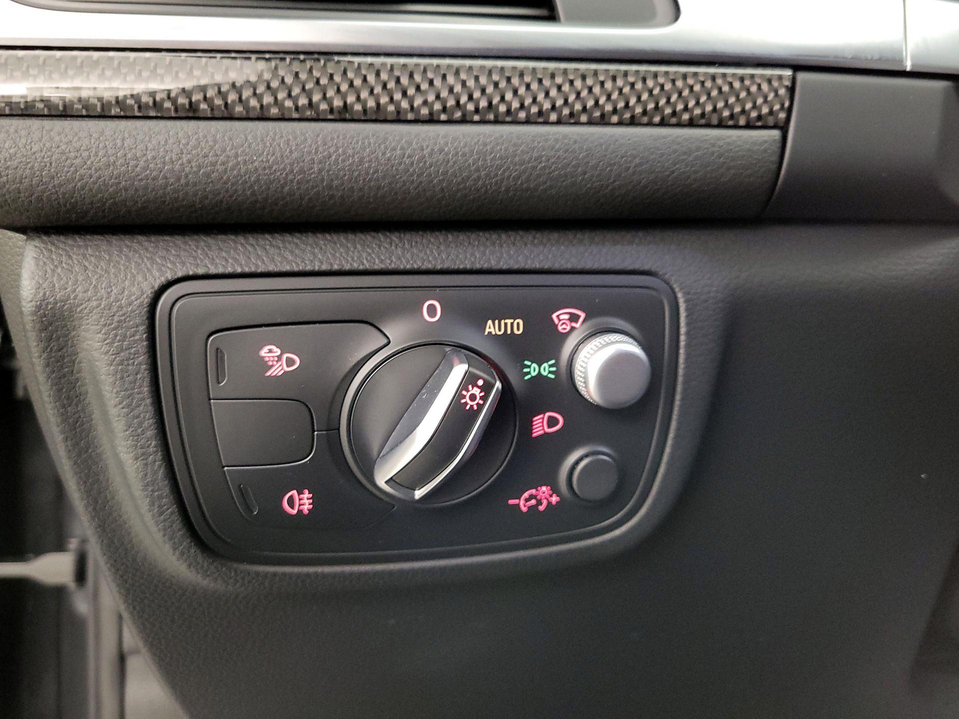 Thumbnail: 2017 Audi S6 - 13