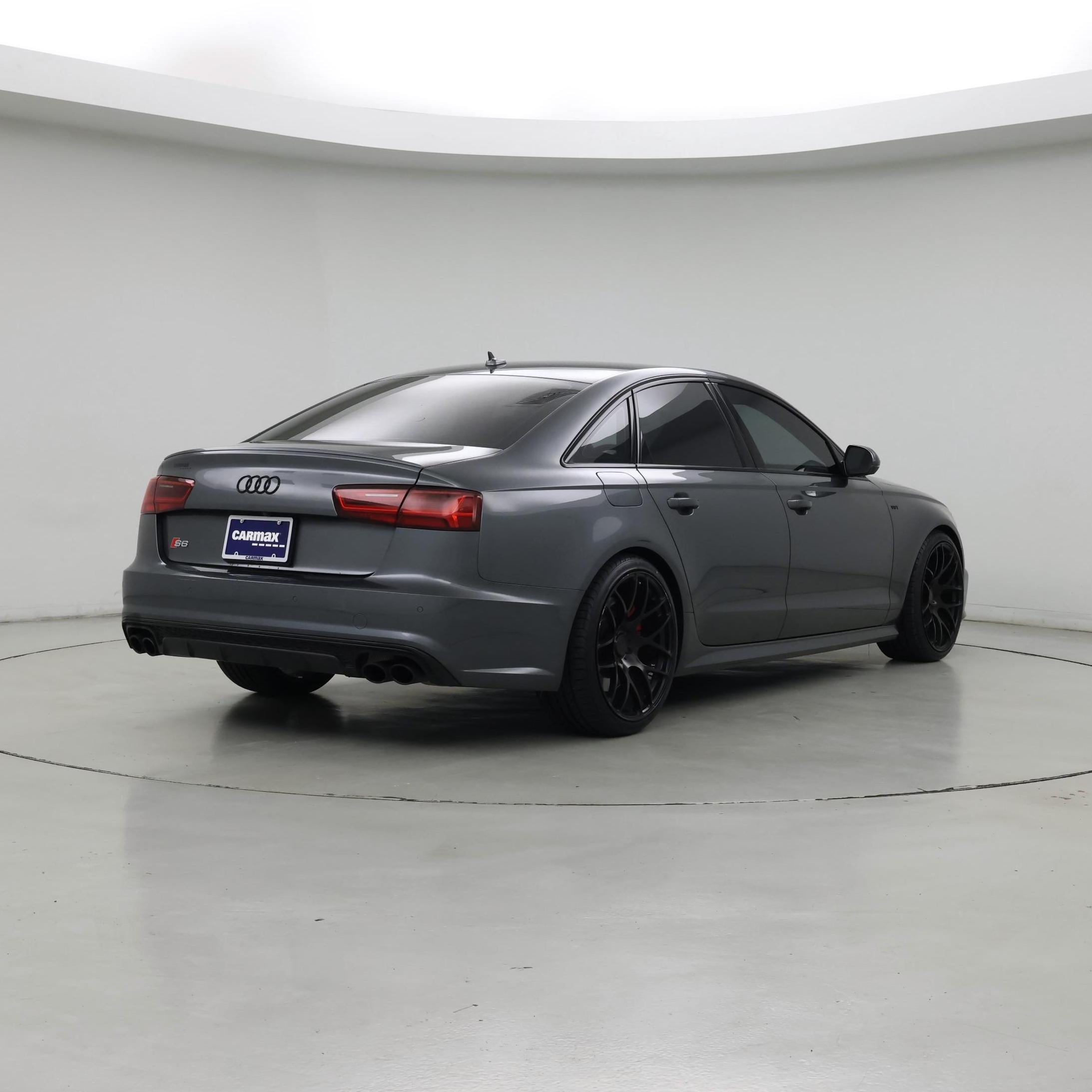 Thumbnail: 2017 Audi S6 - 8