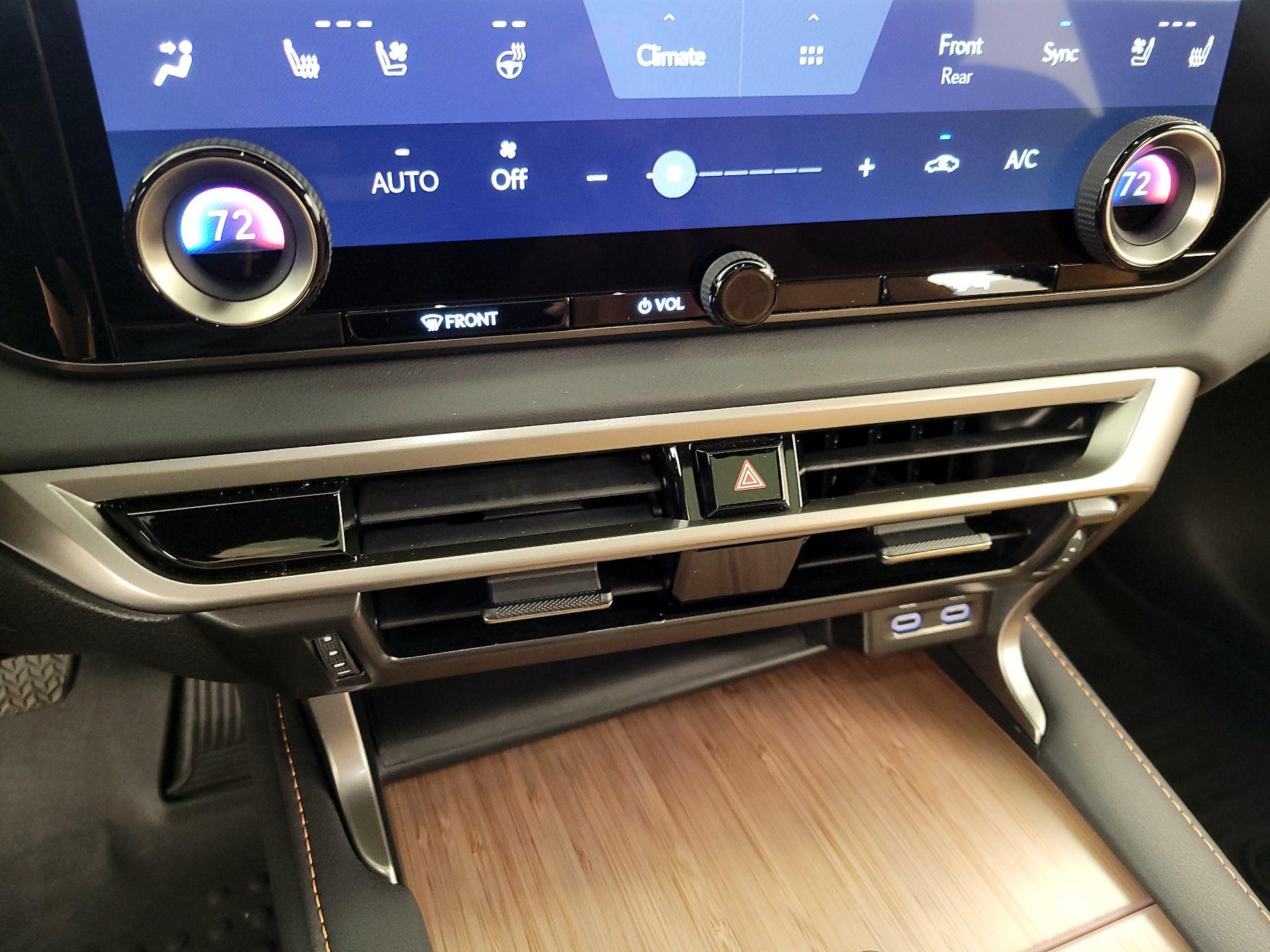 Thumbnail: 2024 Lexus RX - 16