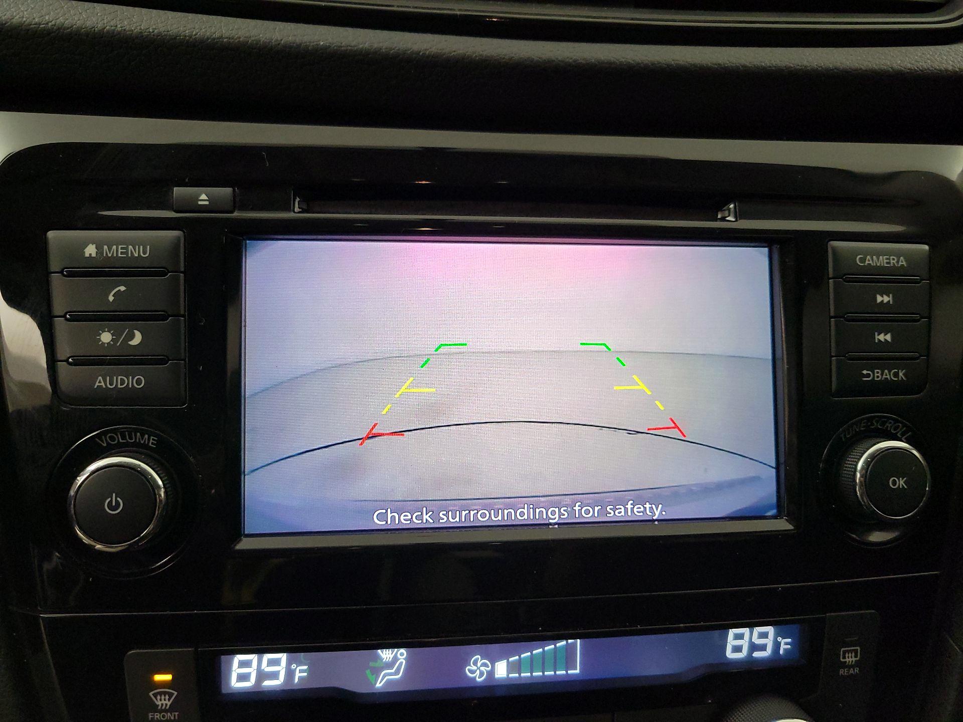 Thumbnail: 2018 Nissan Rogue - 14