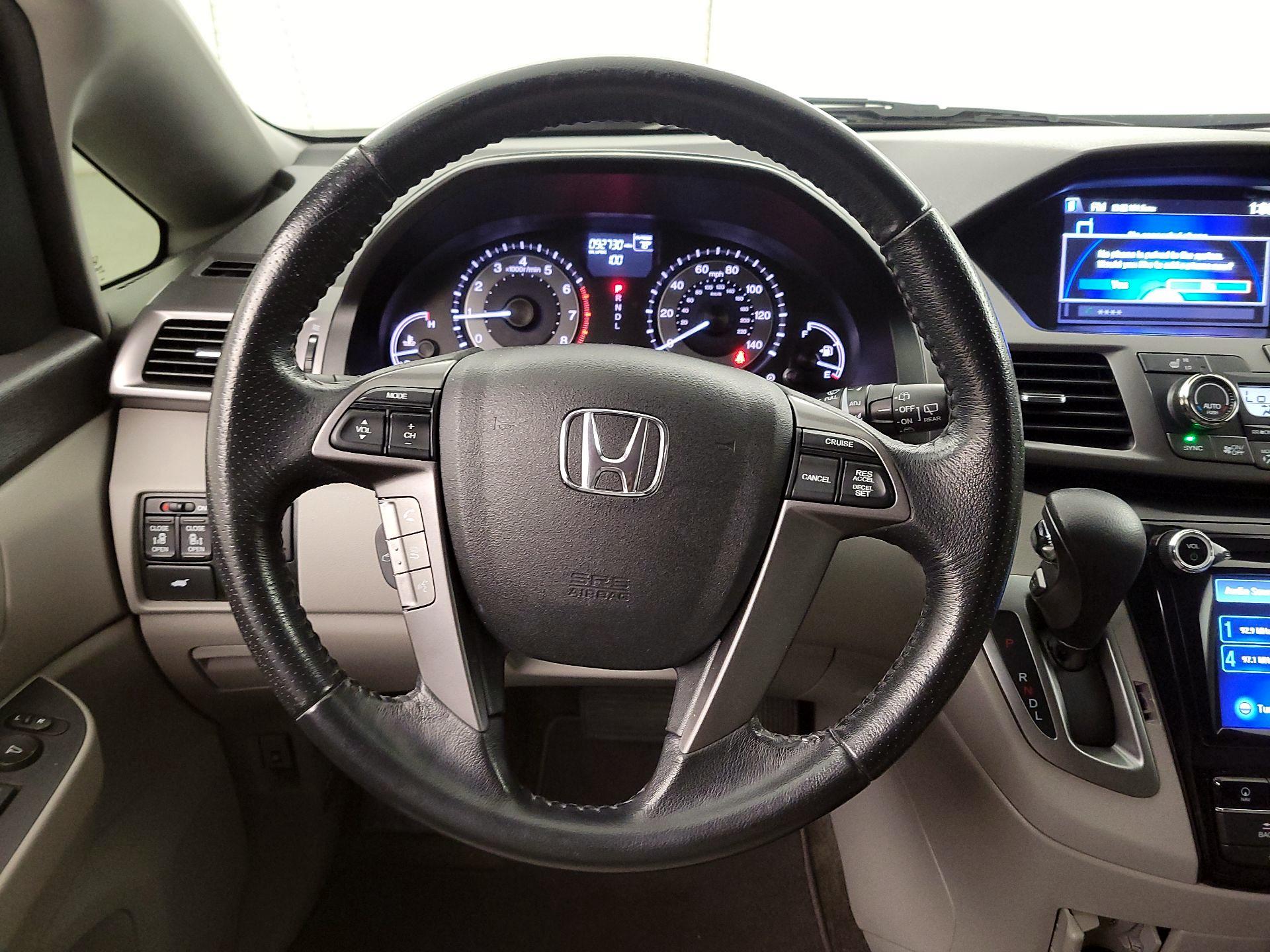 Thumbnail: 2014 Honda Odyssey - 10