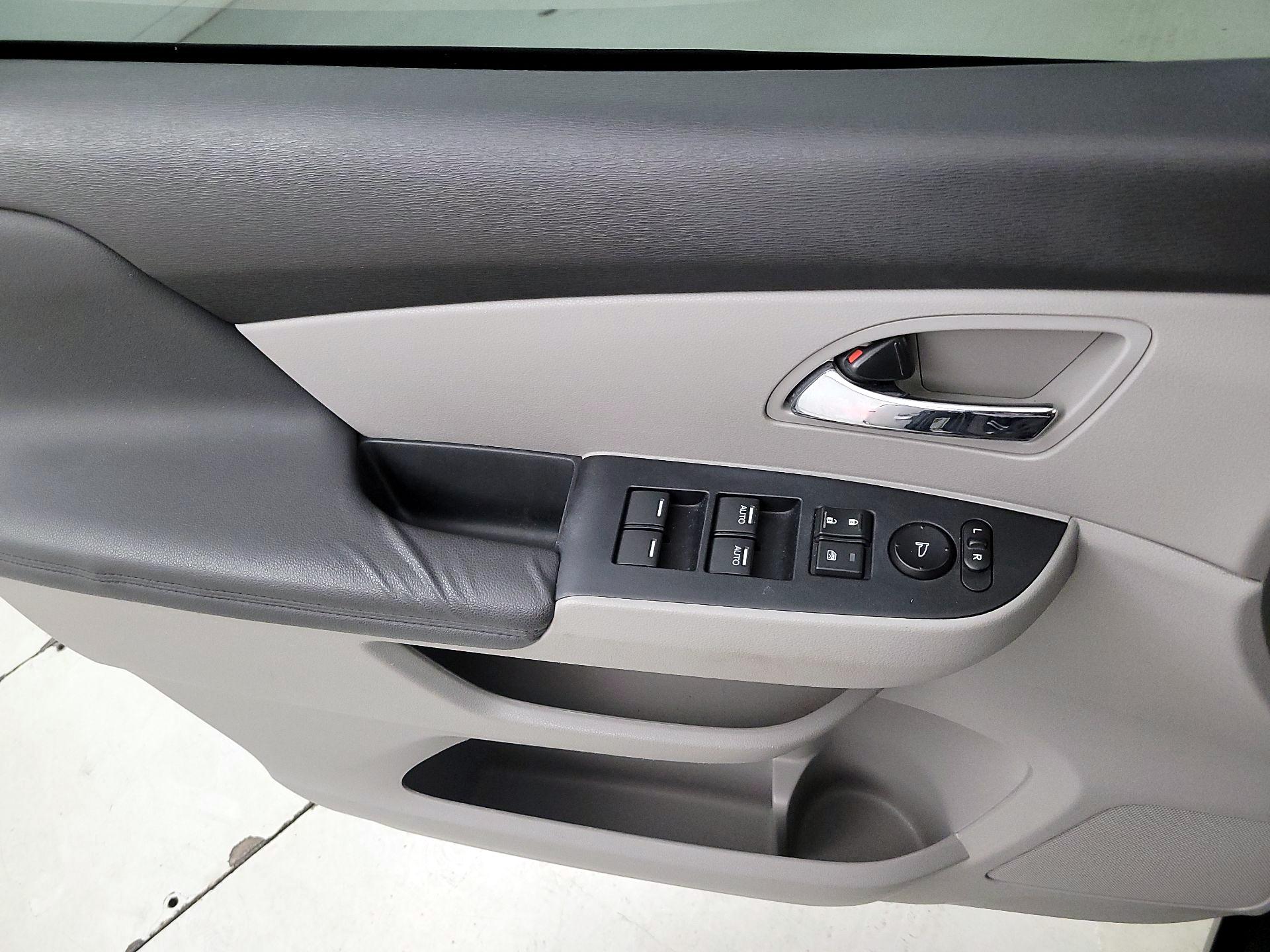 Thumbnail: 2014 Honda Odyssey - 12