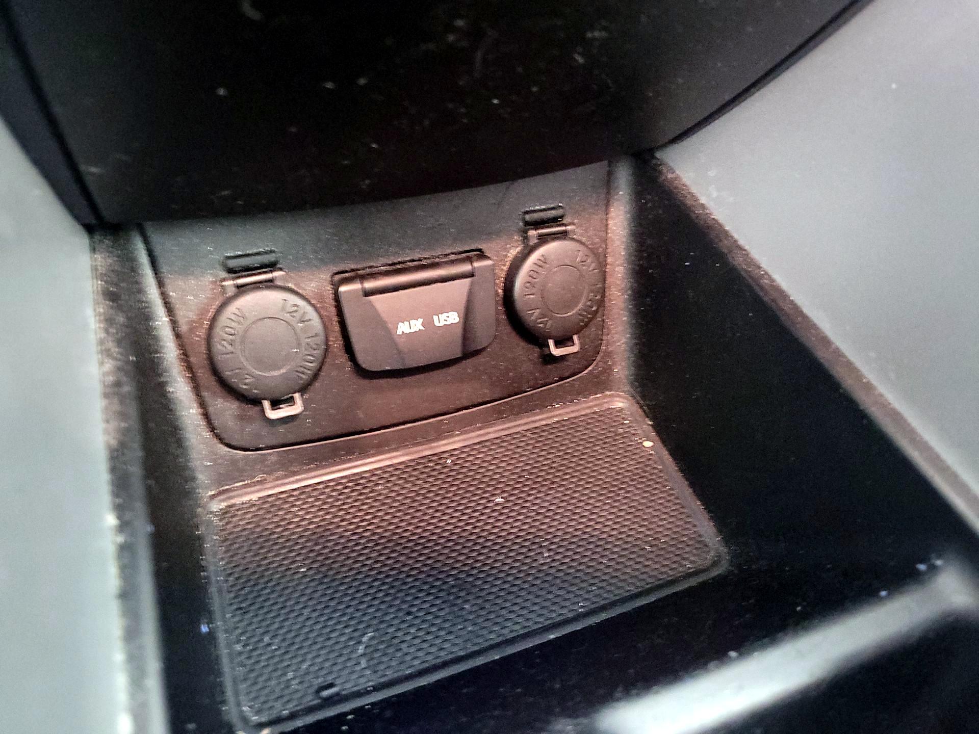 Thumbnail: 2014 Hyundai Sonata - 17