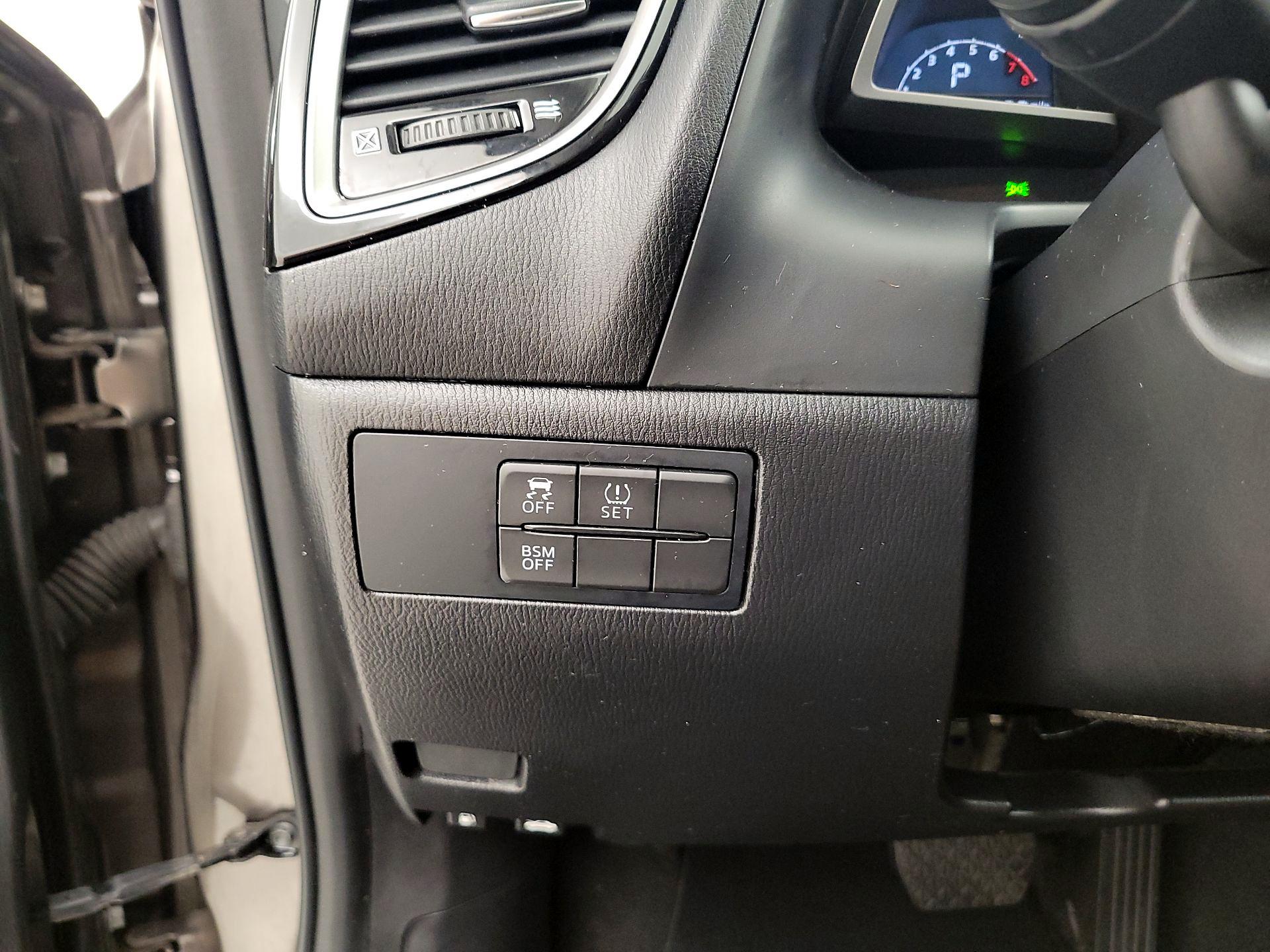 Thumbnail: 2016 Mazda Mazda3 - 13