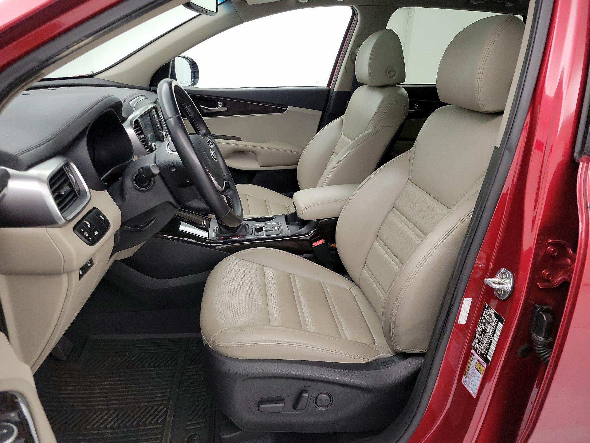 Thumbnail: 2020 Kia Sorento - 11