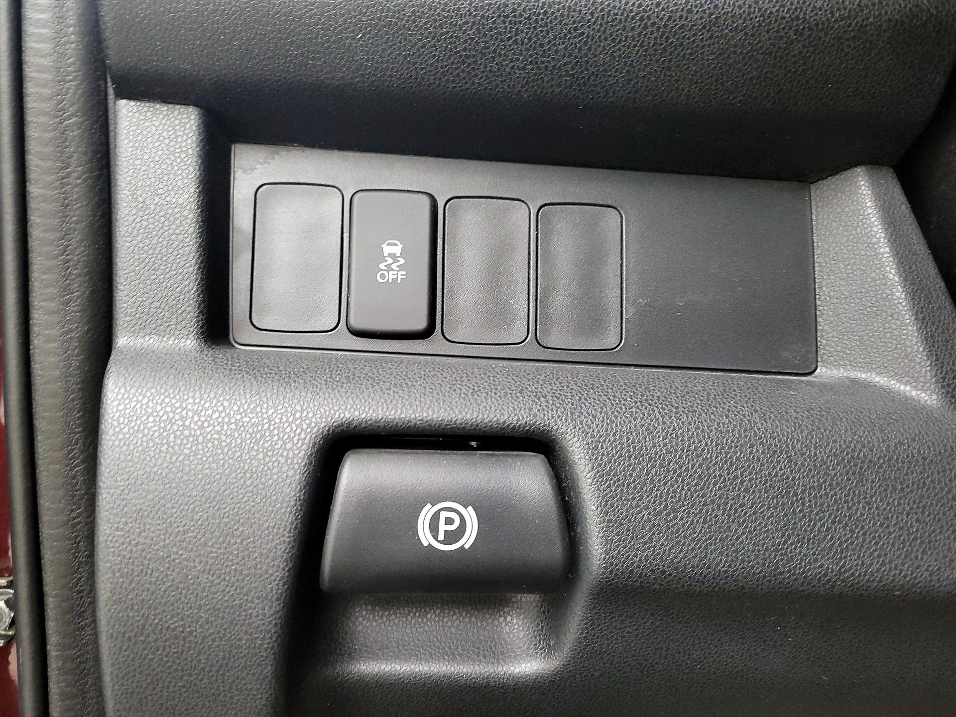 Thumbnail: 2015 Honda Pilot - 13