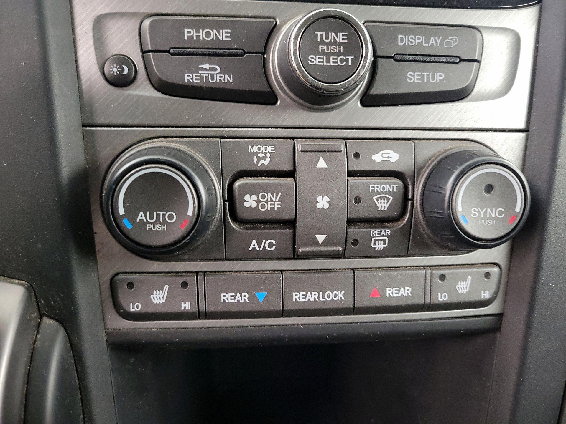 Thumbnail: 2015 Honda Pilot - 16