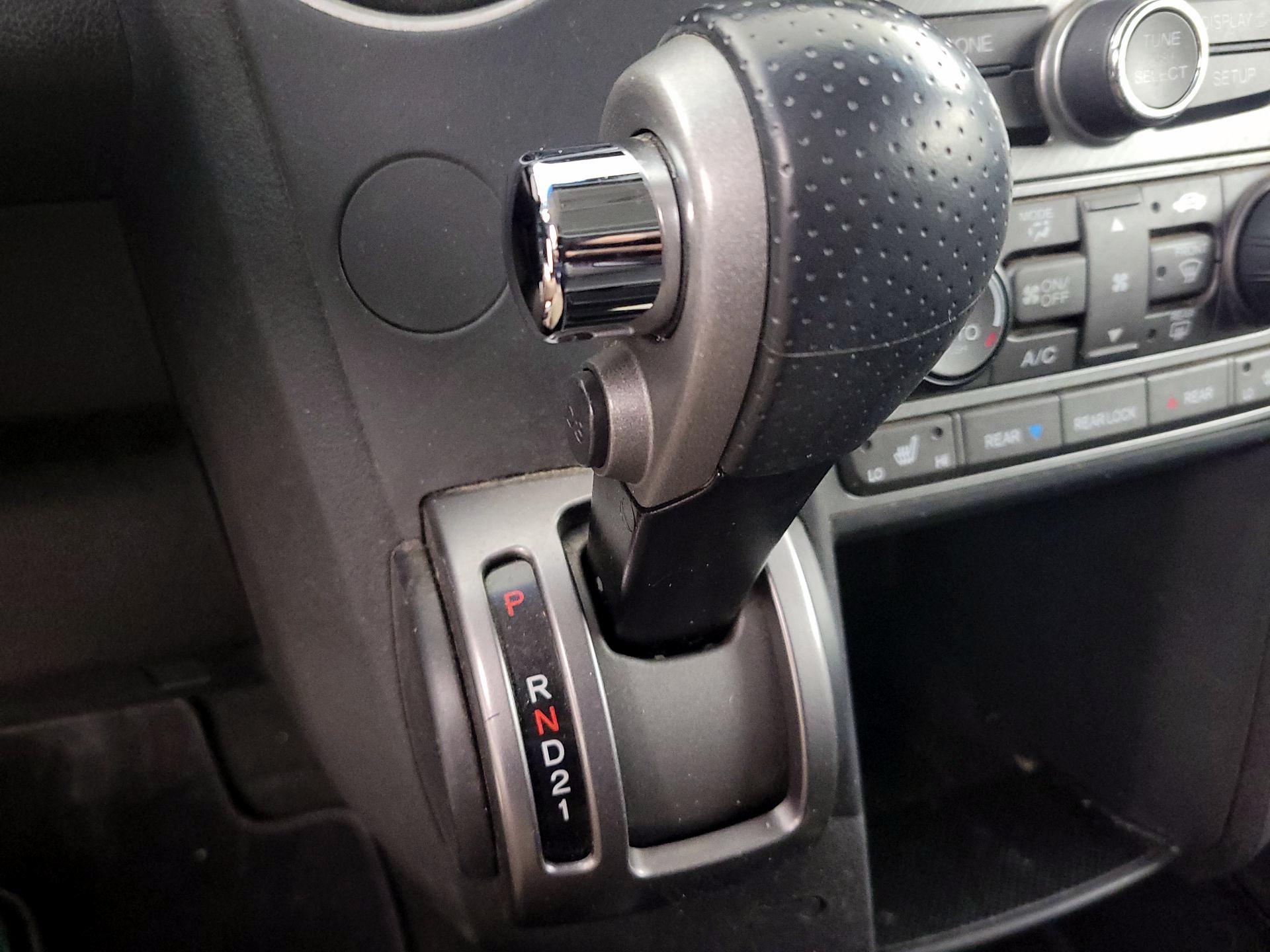 Thumbnail: 2015 Honda Pilot - 17