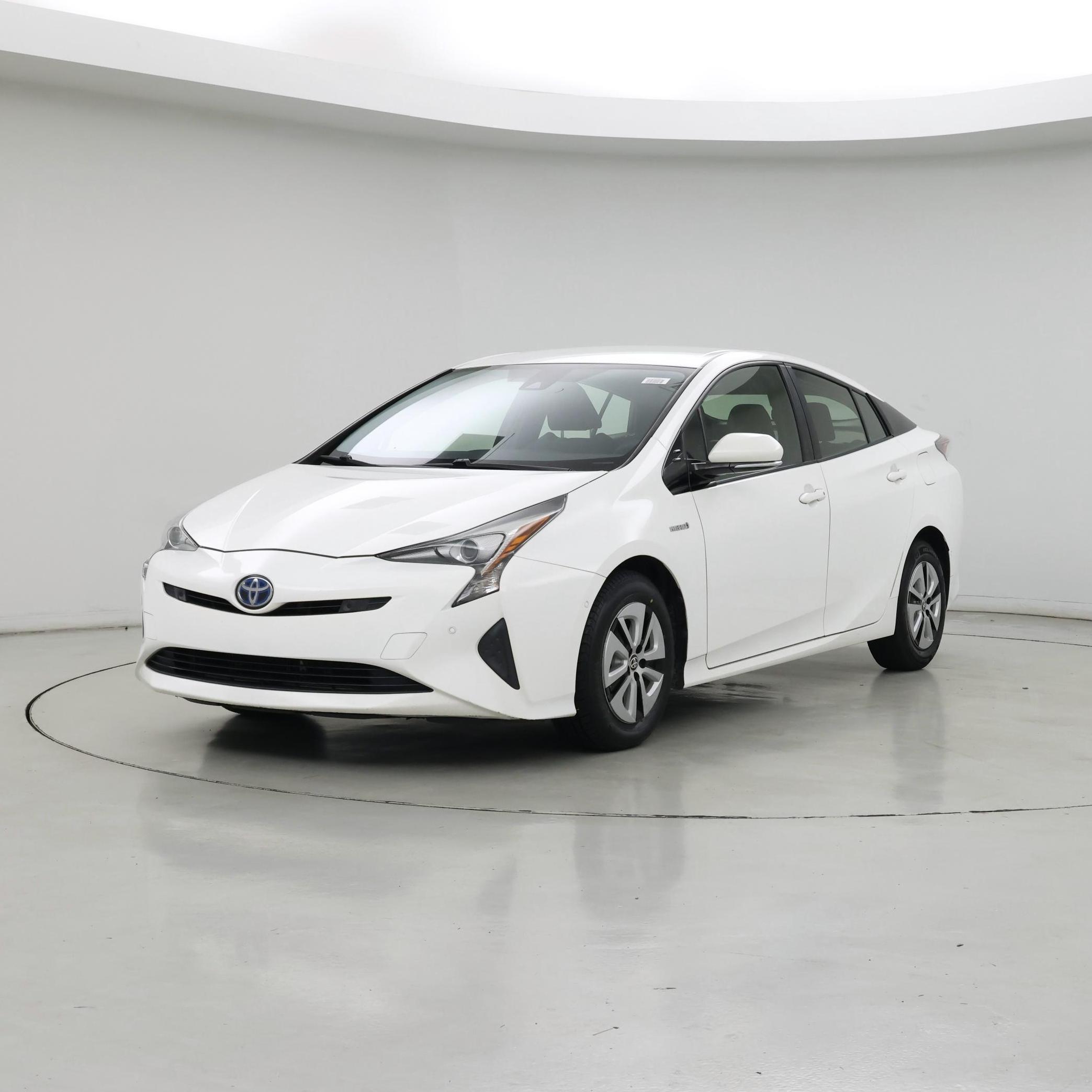 Thumbnail: 2018 Toyota Prius - 4