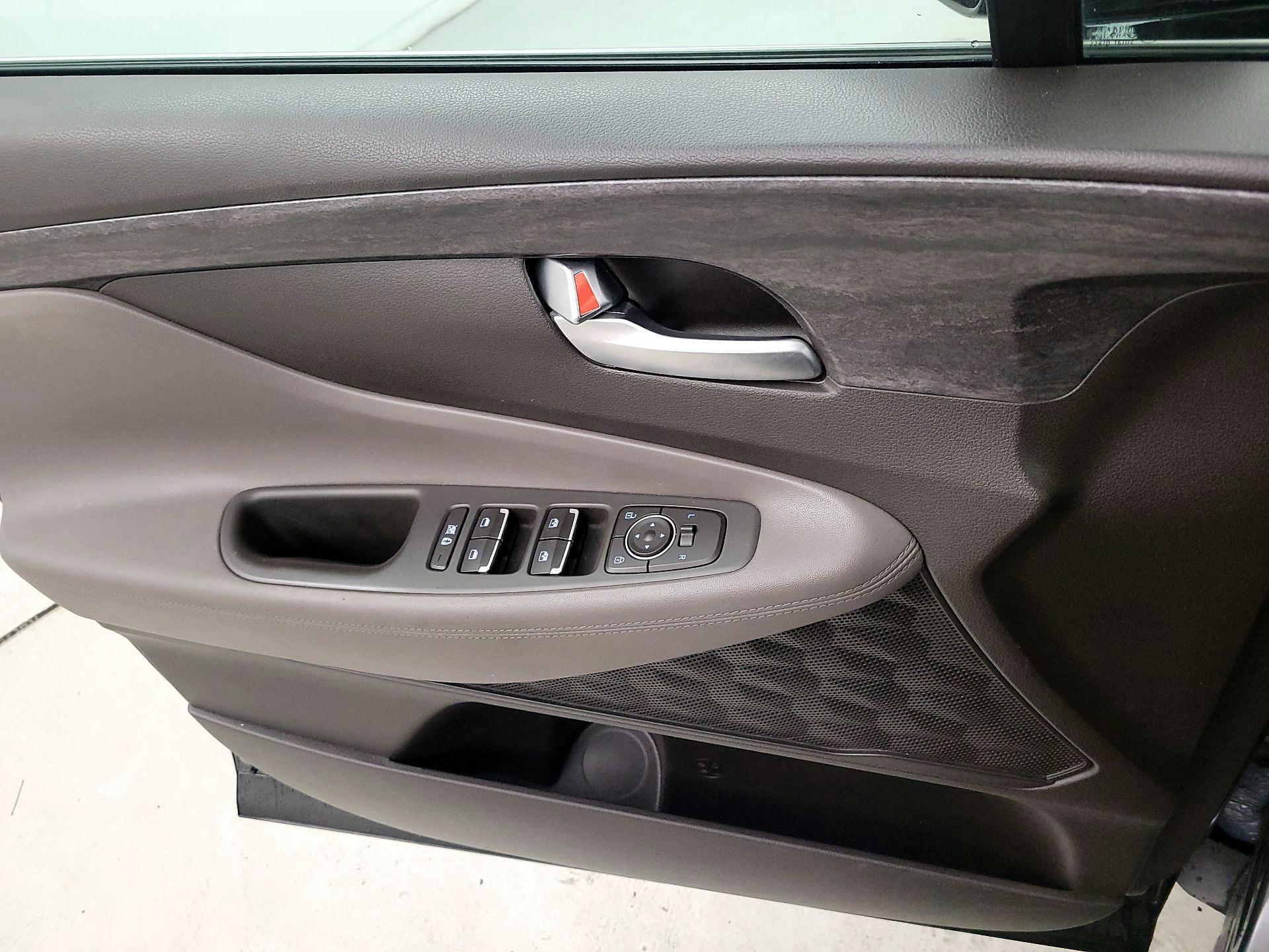 Thumbnail: 2020 Hyundai Santa Fe - 12