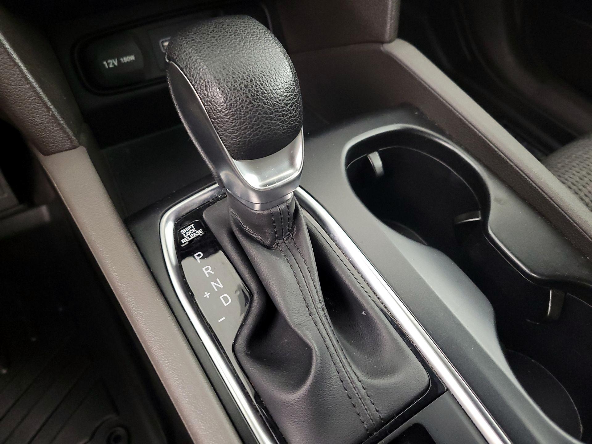 Thumbnail: 2020 Hyundai Santa Fe - 17