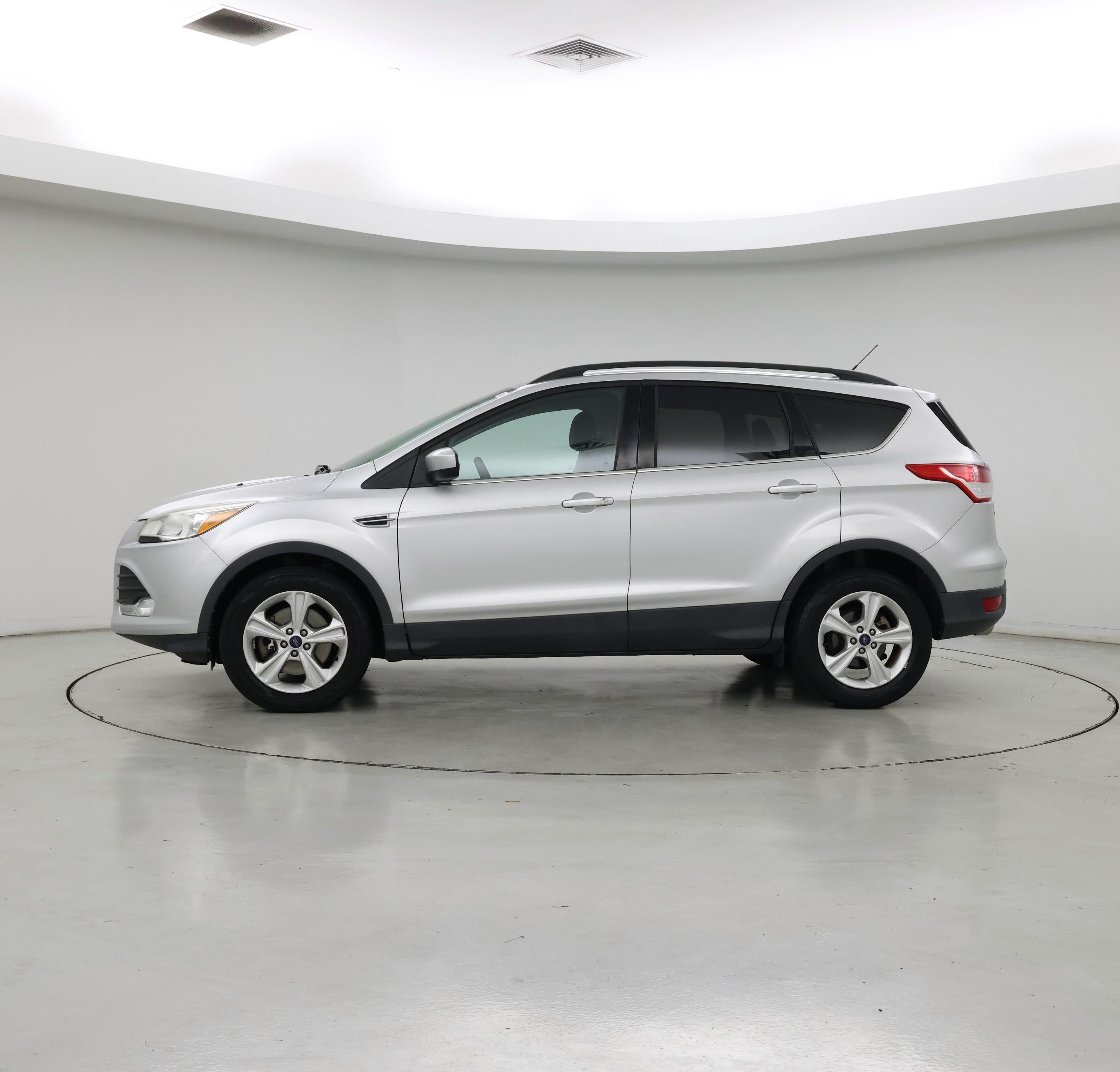 Thumbnail: 2016 Ford Escape - 3