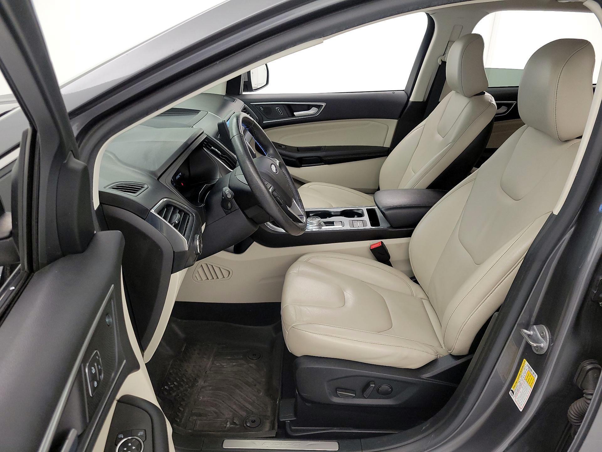 Thumbnail: 2022 Ford Edge - 11