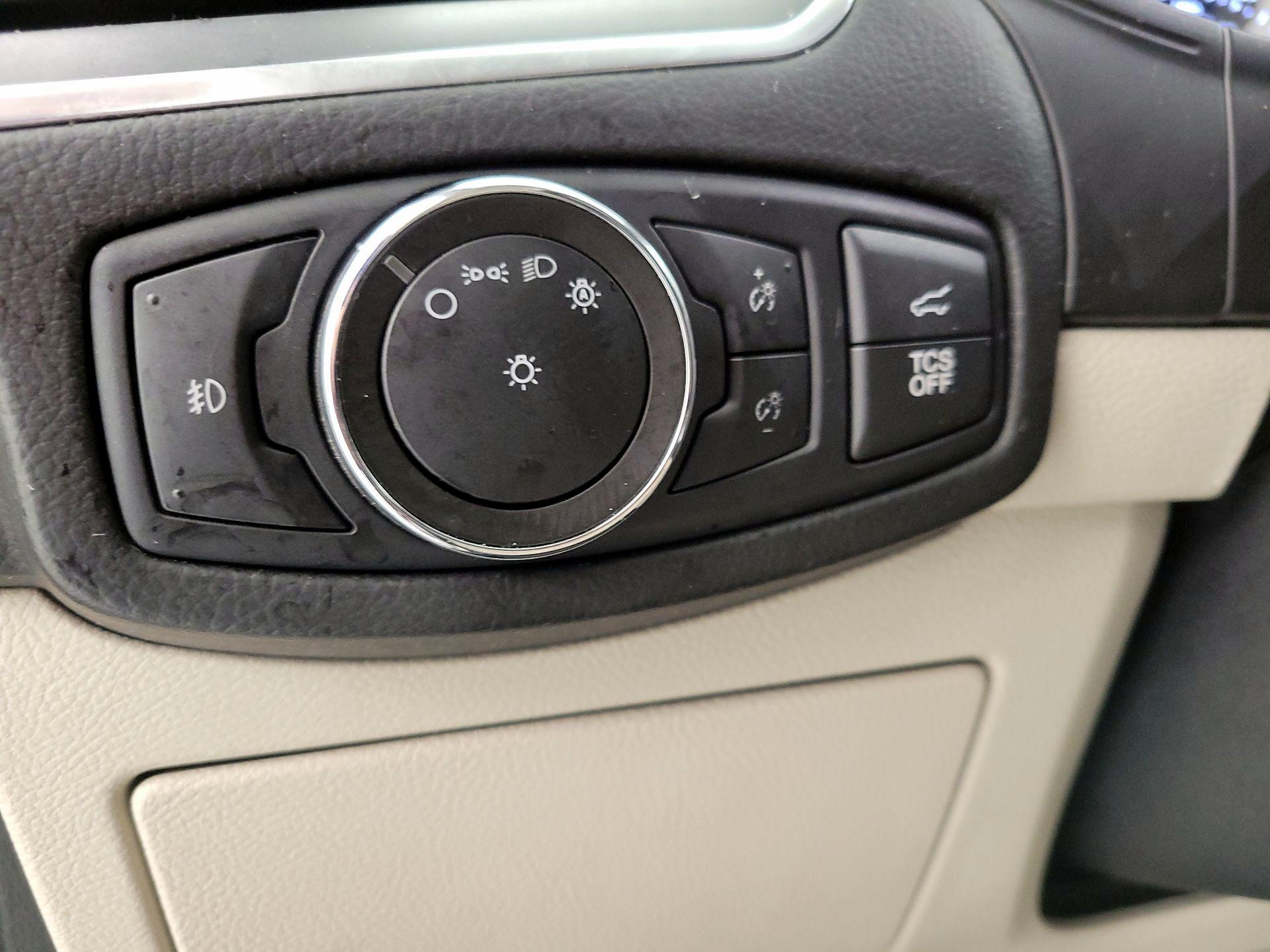 Thumbnail: 2022 Ford Edge - 13