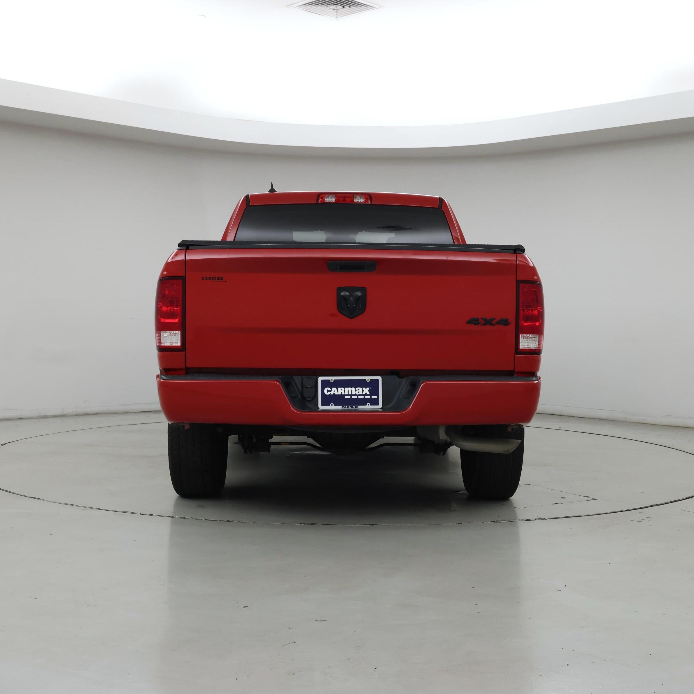 Thumbnail: 2019 RAM 1500 Classic - 6