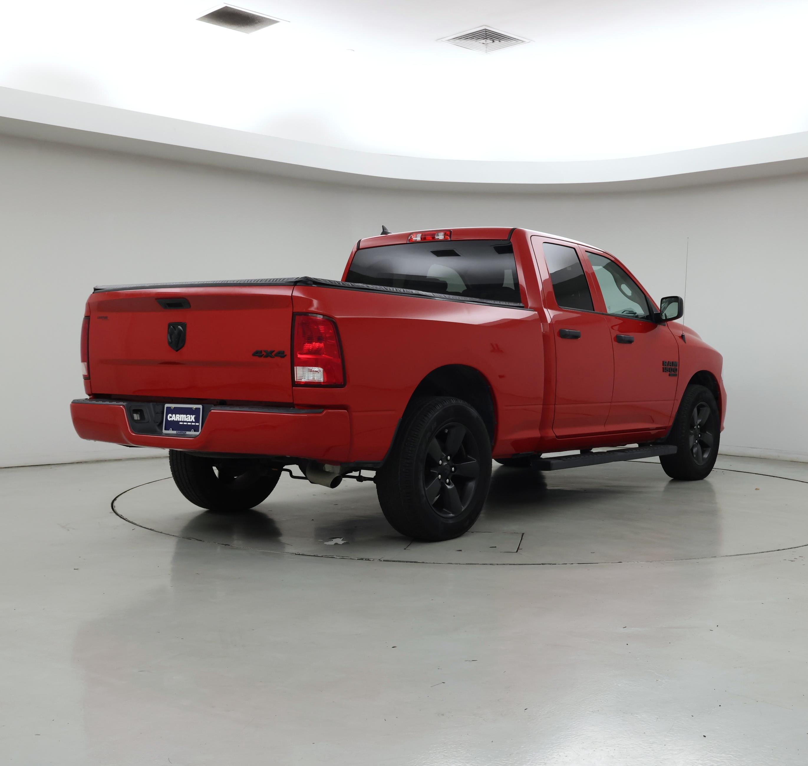 Thumbnail: 2019 RAM 1500 Classic - 8